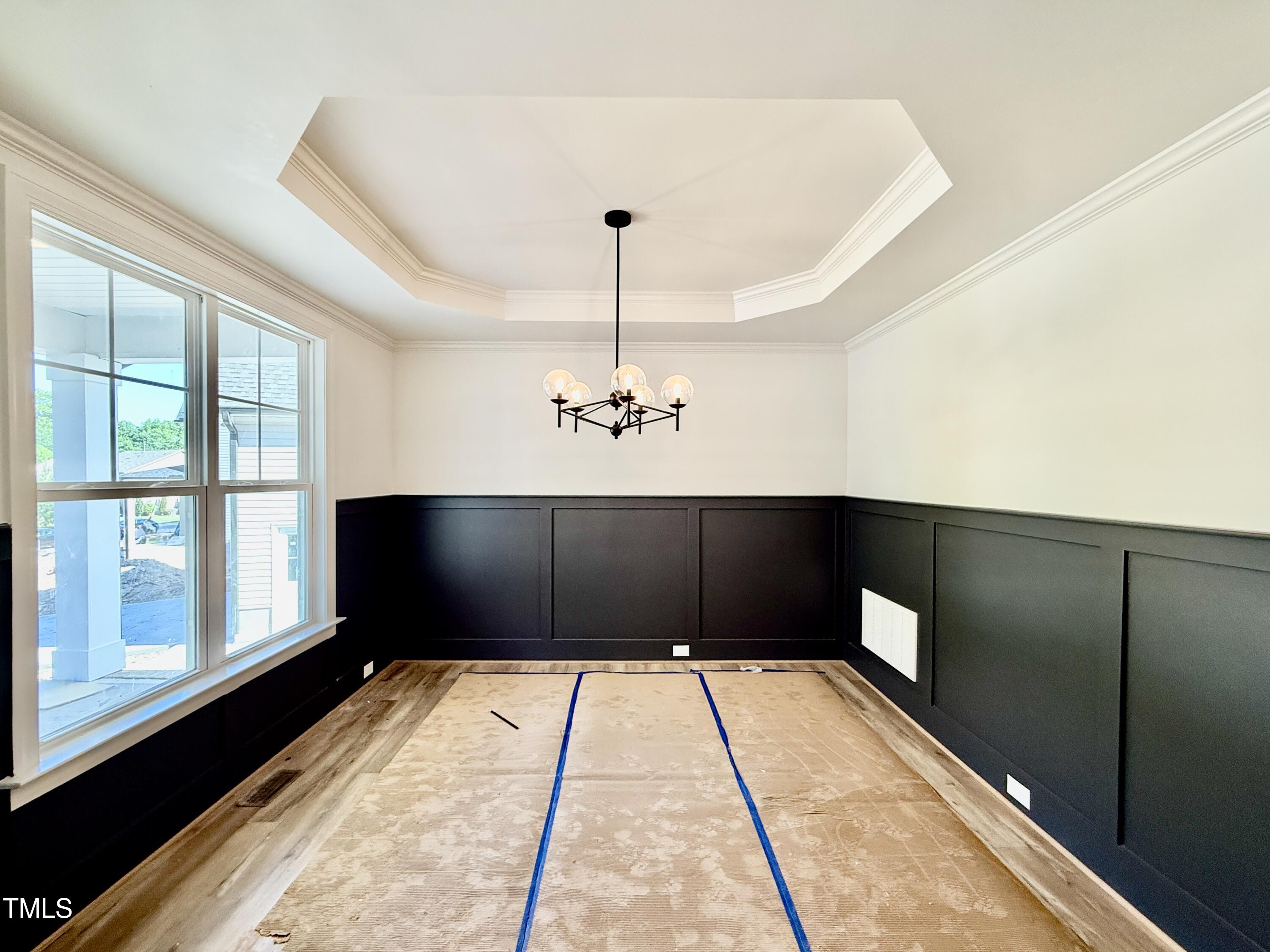 2621 Silver Gate Court