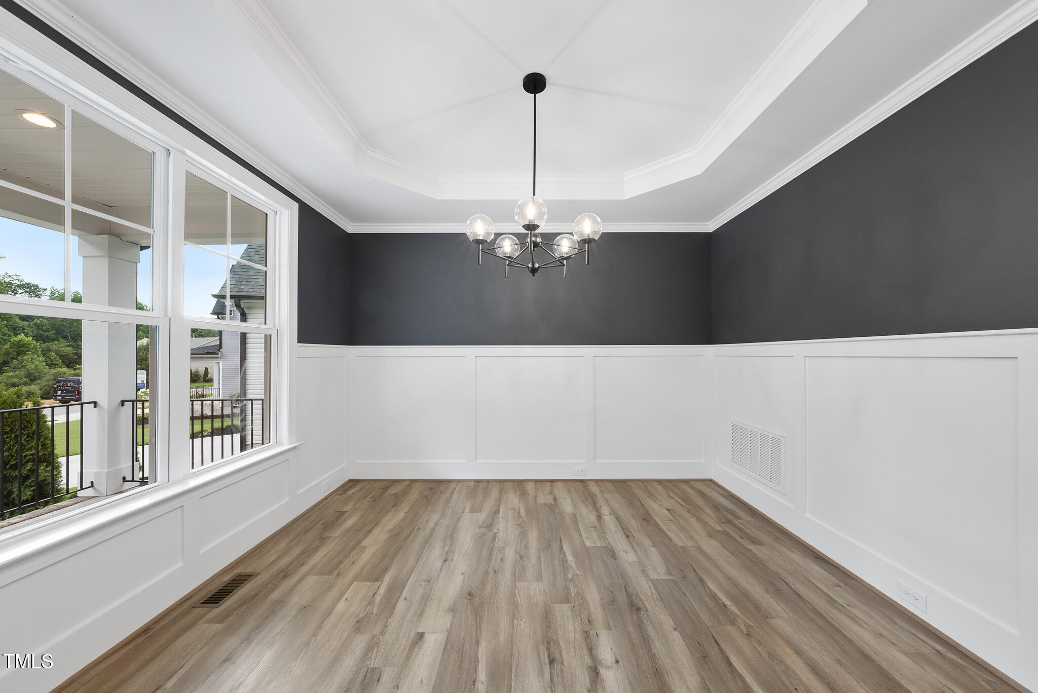 2621 Silver Gate Court