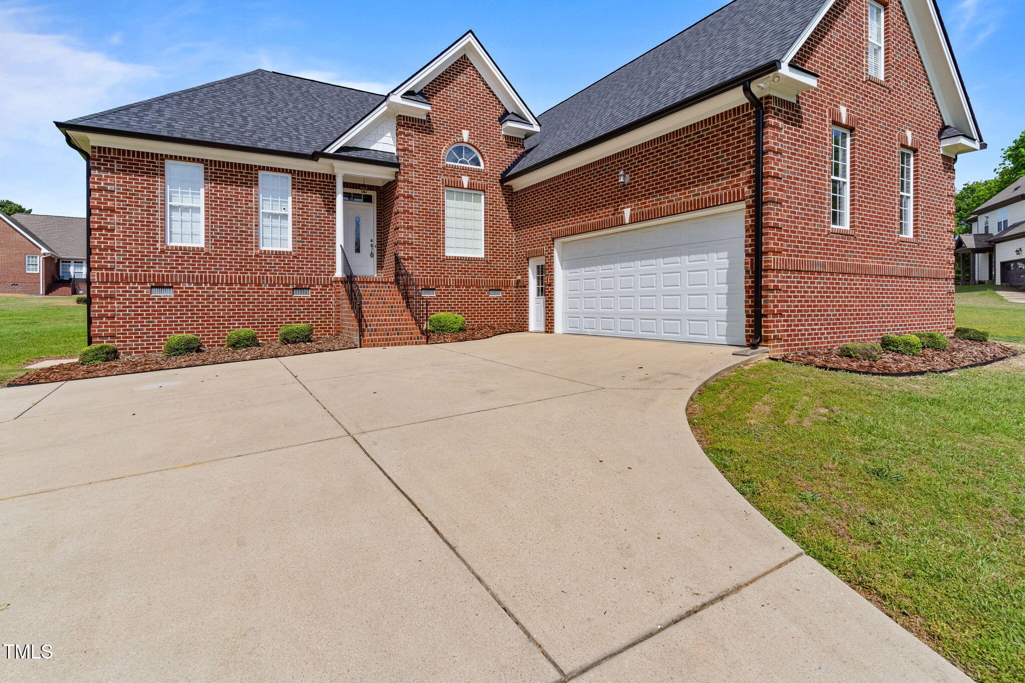 105 Pinecrest Drive