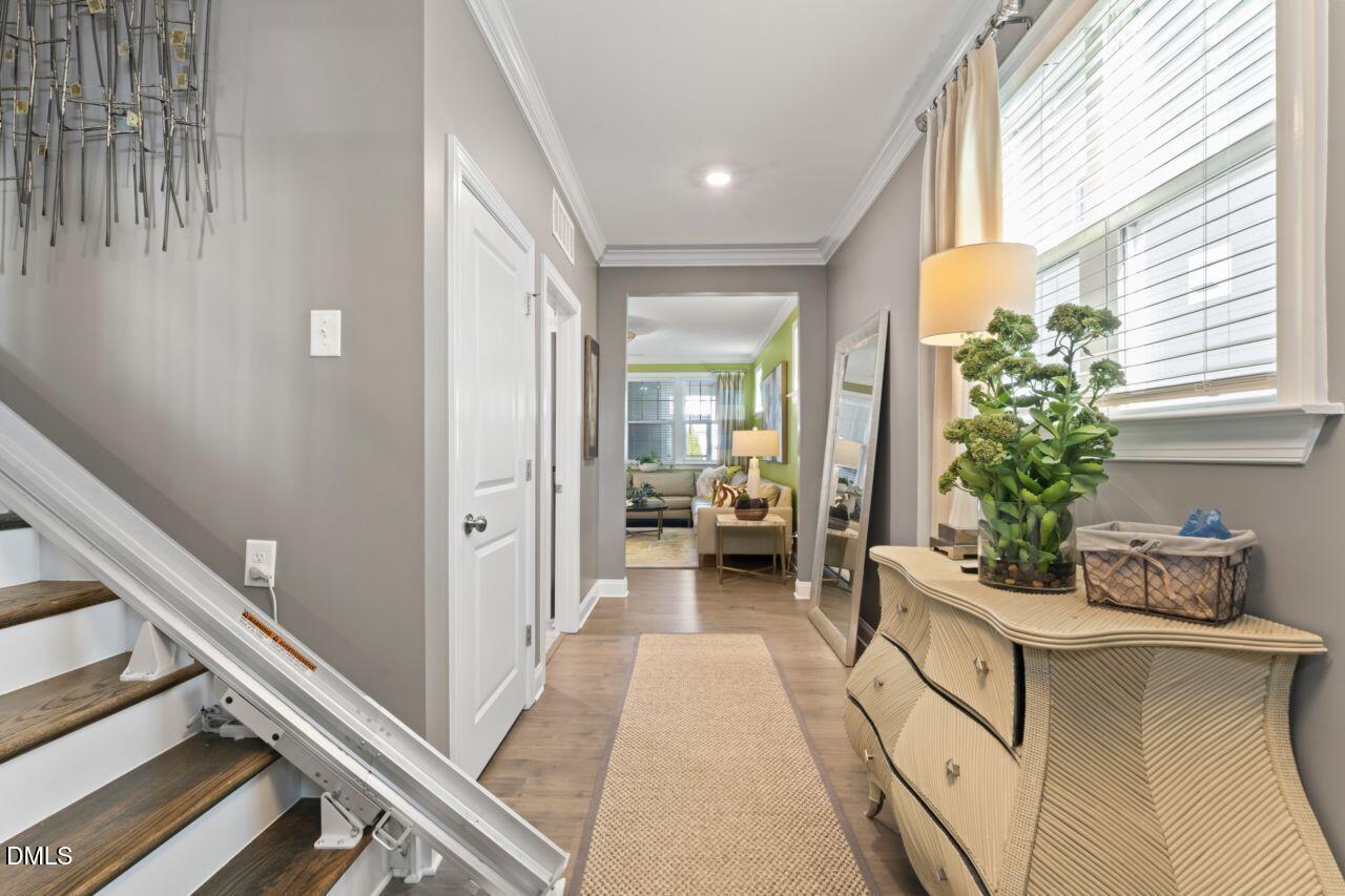 6142 Giddings Street