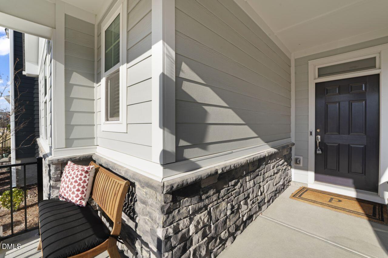 6142 Giddings Street