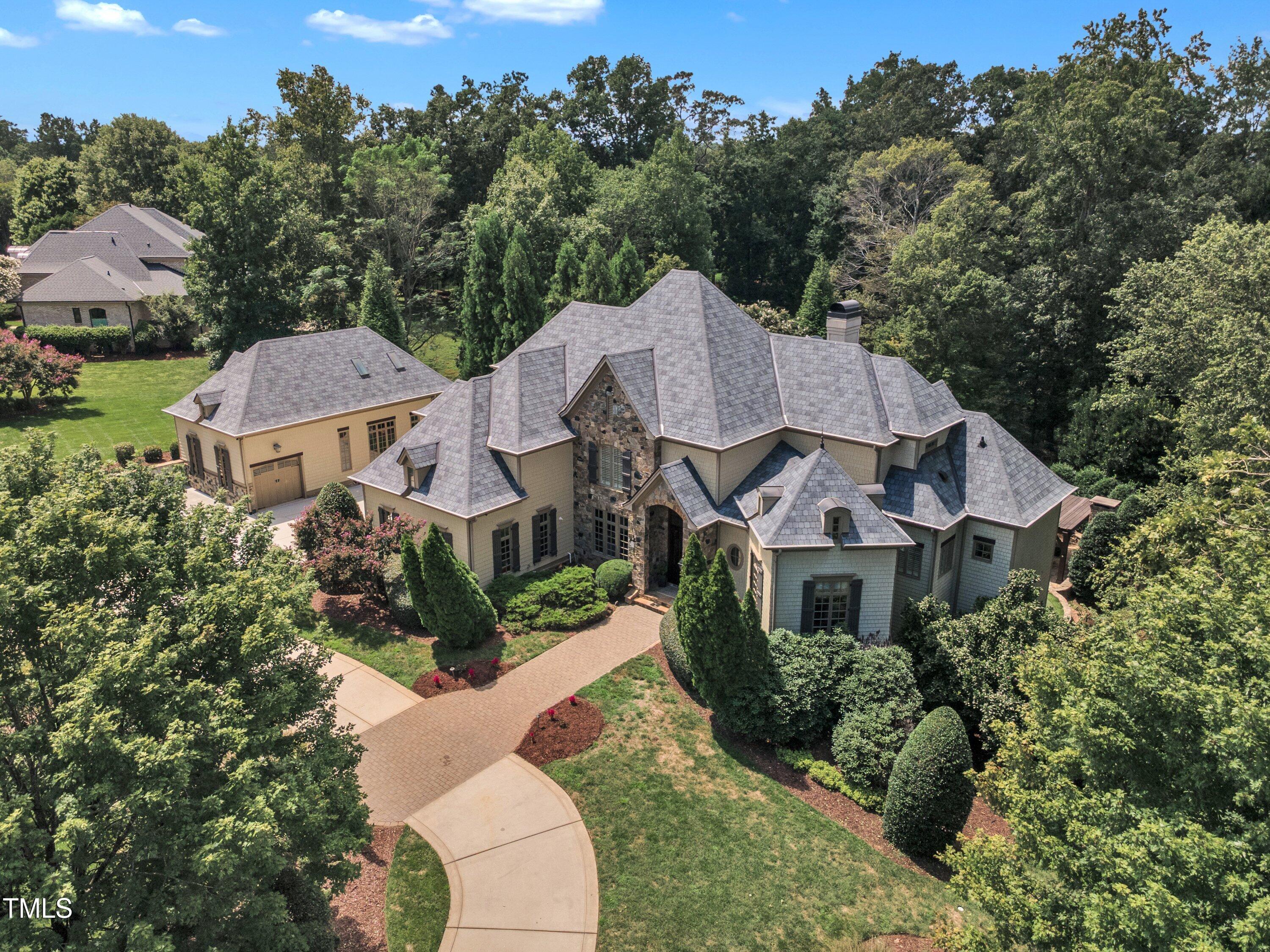 1112 Stone Kirk Drive