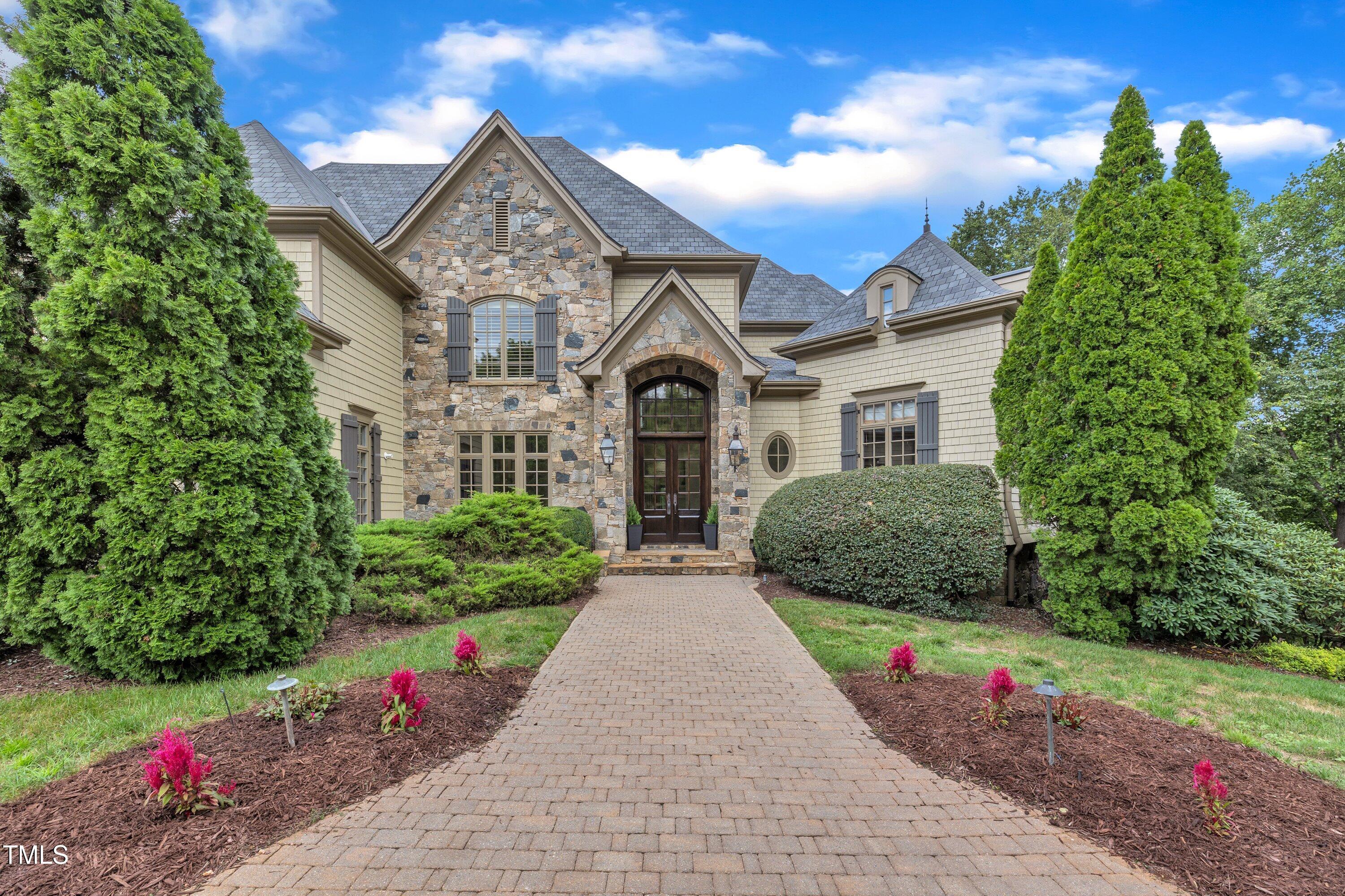 1112 Stone Kirk Drive