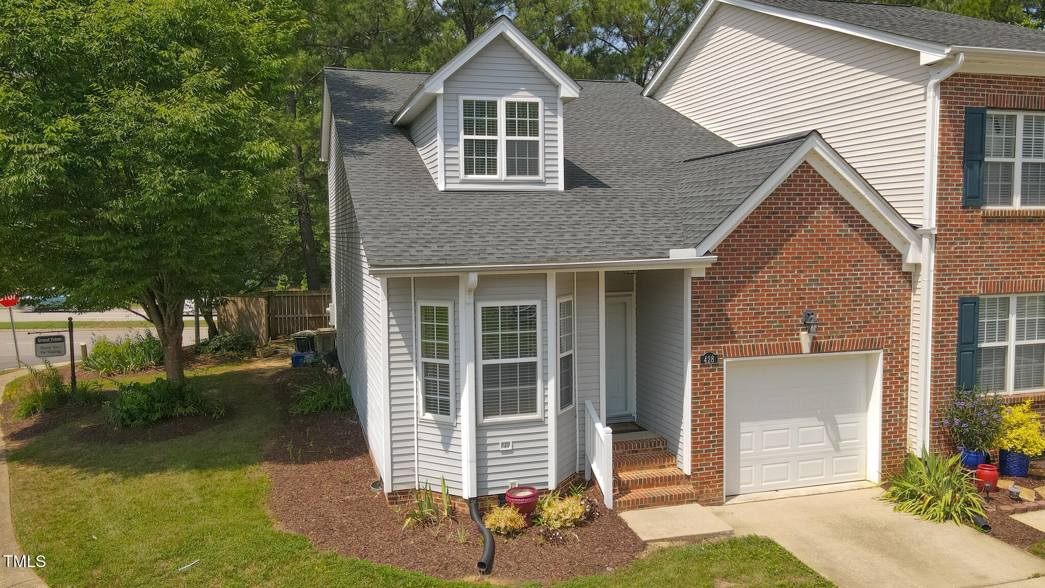 428 Grand Pointe Drive