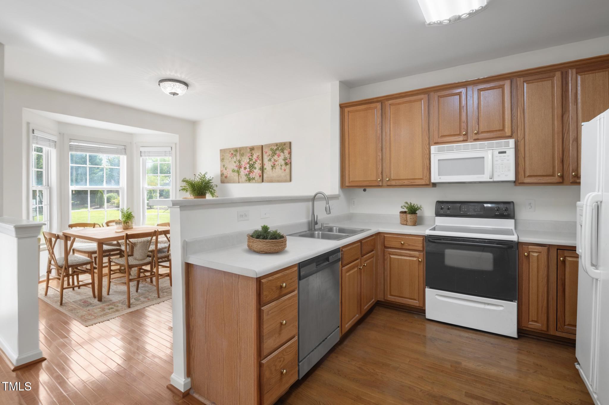 428 Grand Pointe Drive
