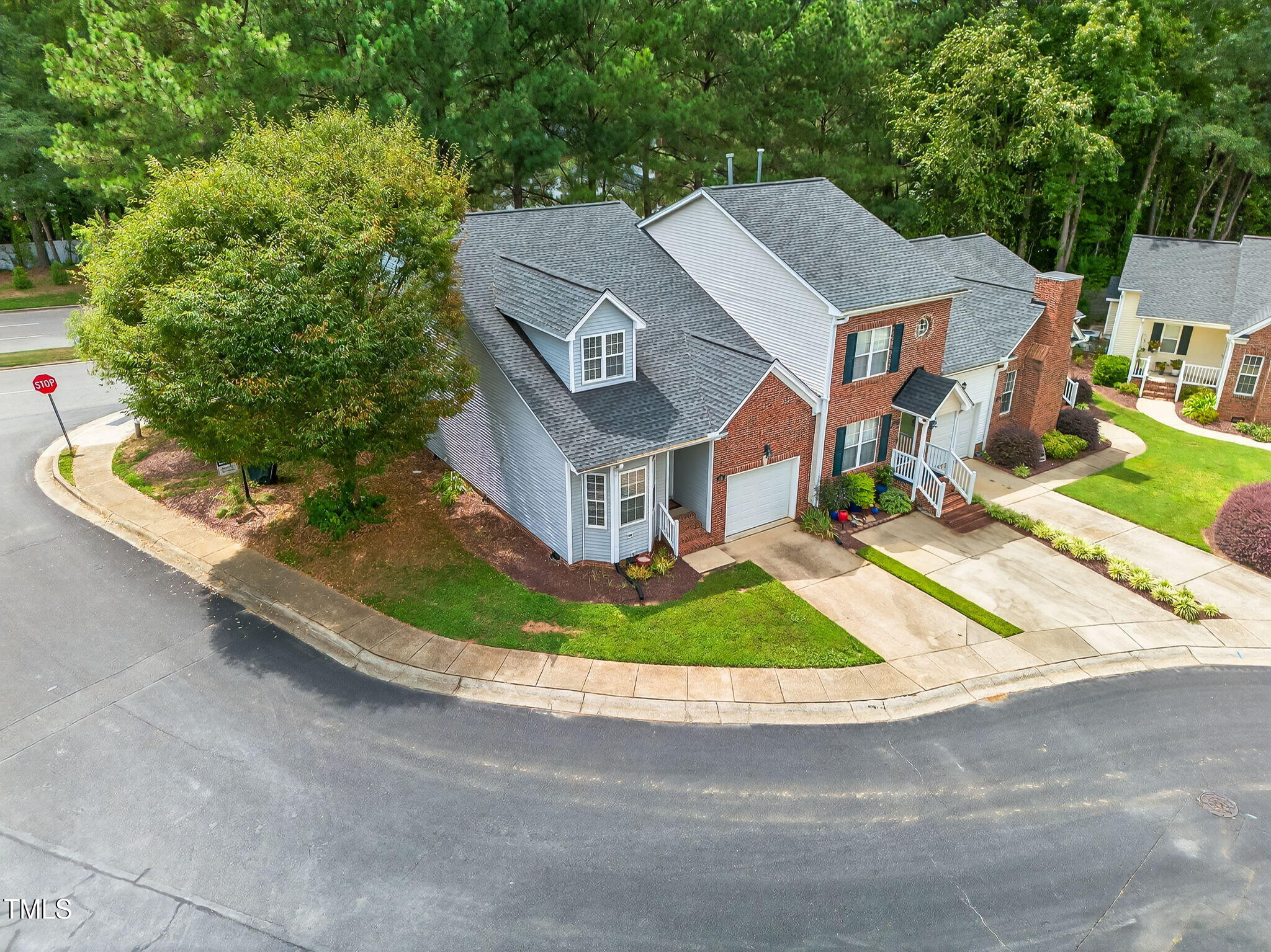 428 Grand Pointe Drive