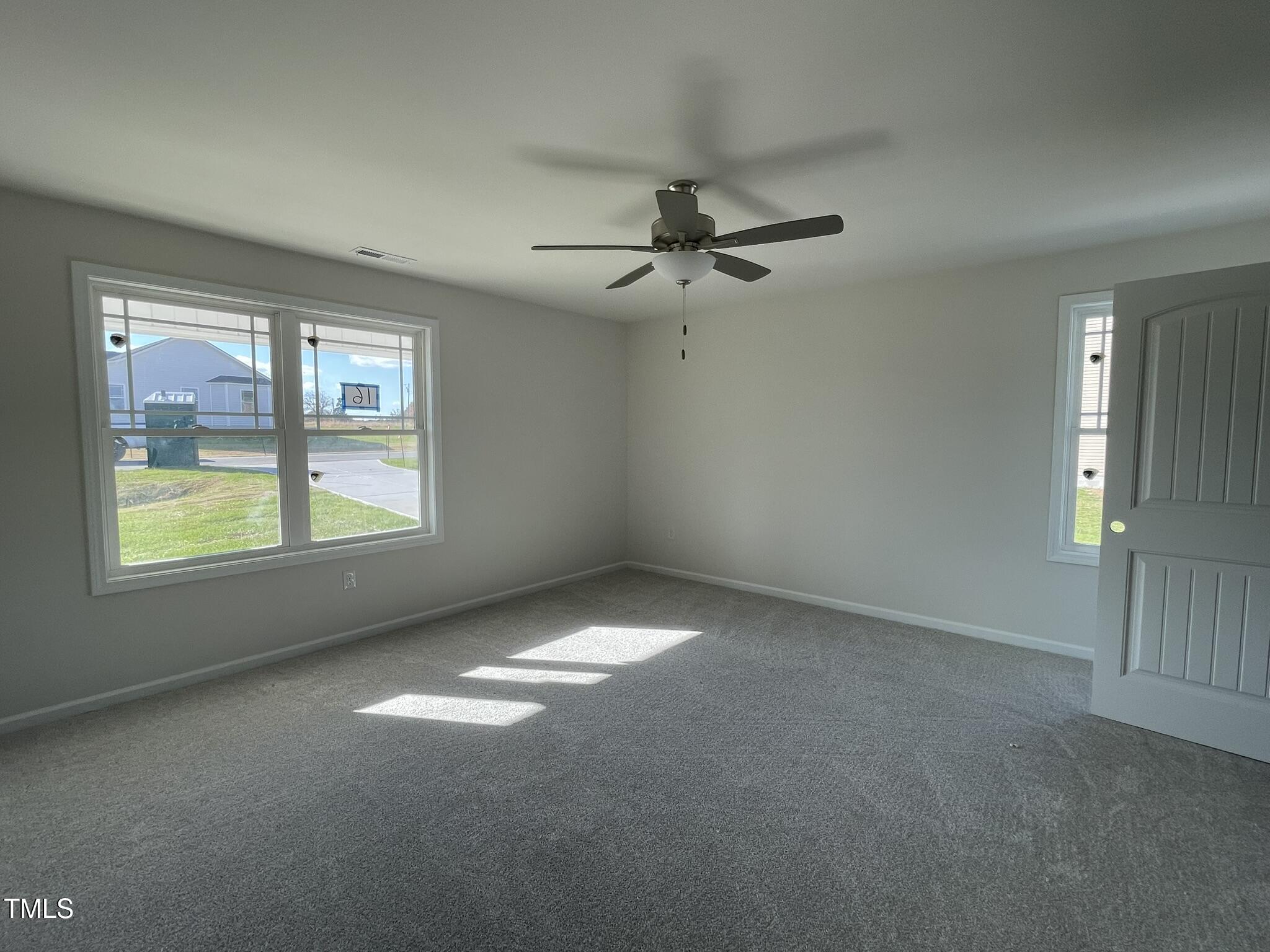 16 Holly Grove Lane