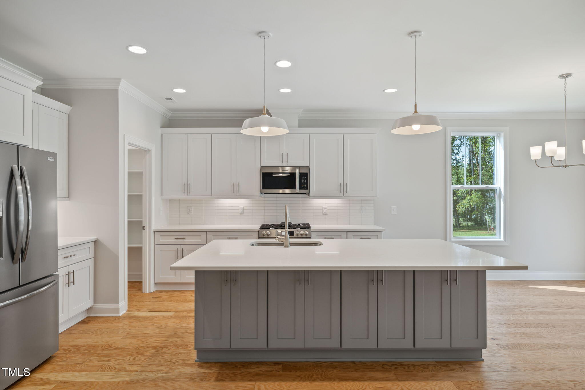 4897 Grosbeak Court