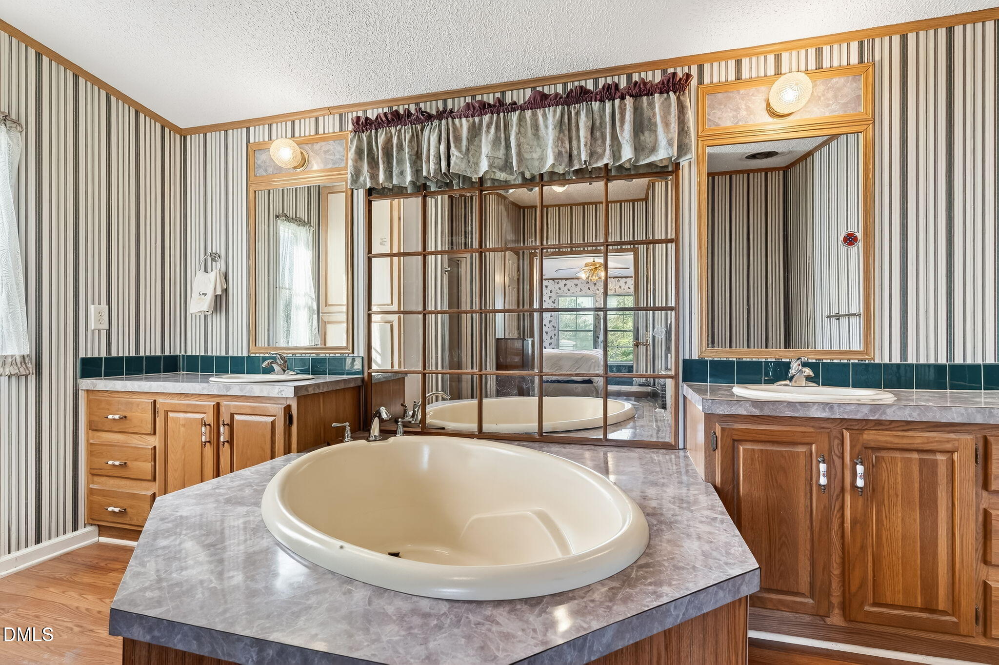 Benson, North Carolina, 27504, United States, 3 Bedrooms Bedrooms, ,3 BathroomsBathrooms,Residential,Active,2043441