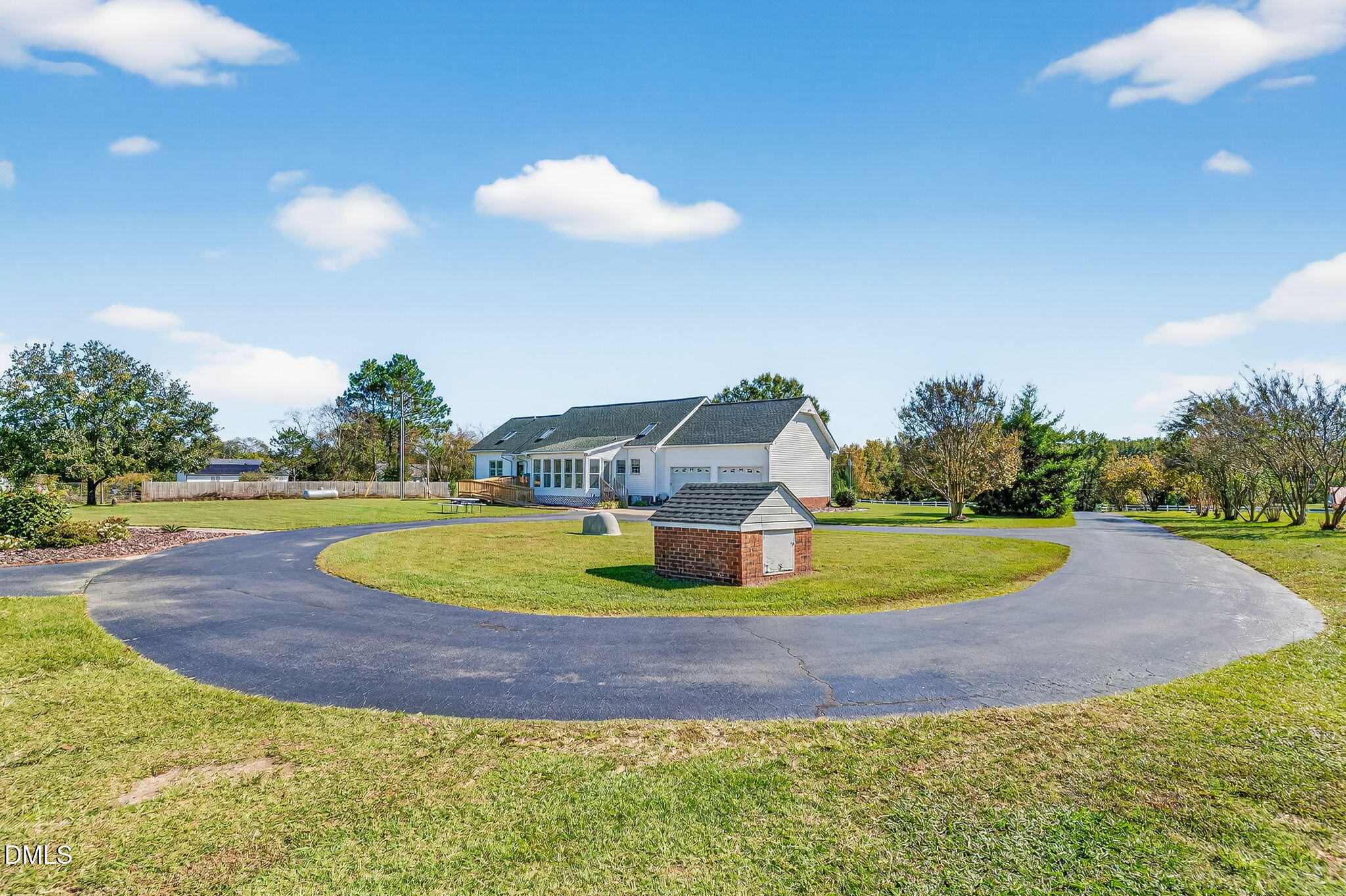 Benson, North Carolina, 27504, United States, 3 Bedrooms Bedrooms, ,3 BathroomsBathrooms,Residential,Active,2043441