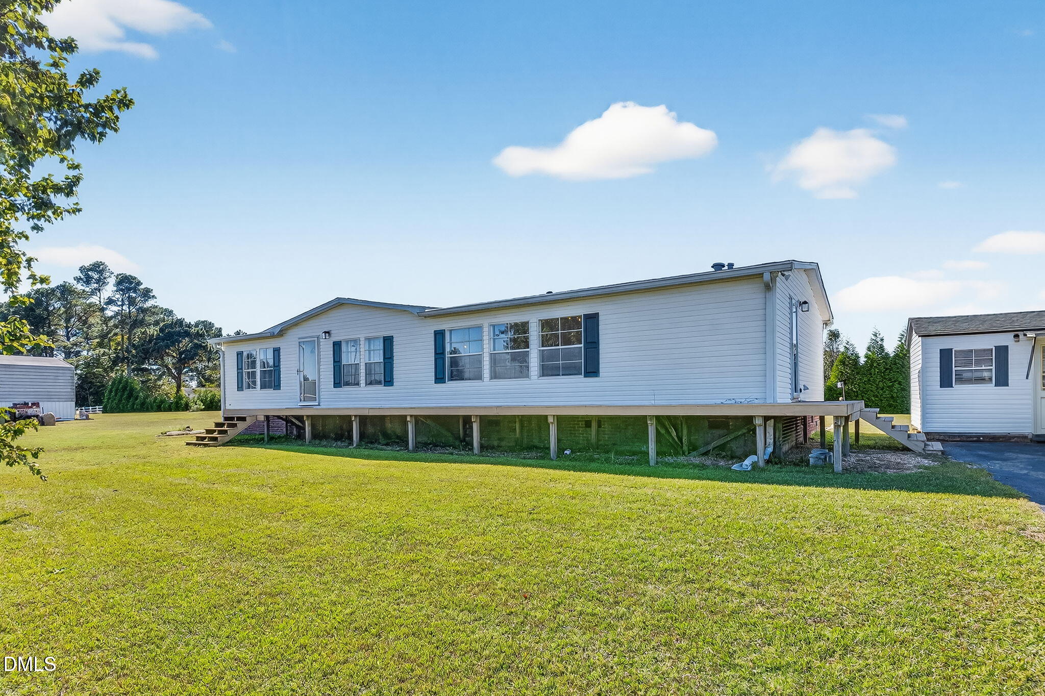 Benson, North Carolina, 27504, United States, 3 Bedrooms Bedrooms, ,3 BathroomsBathrooms,Residential,Active,2043441