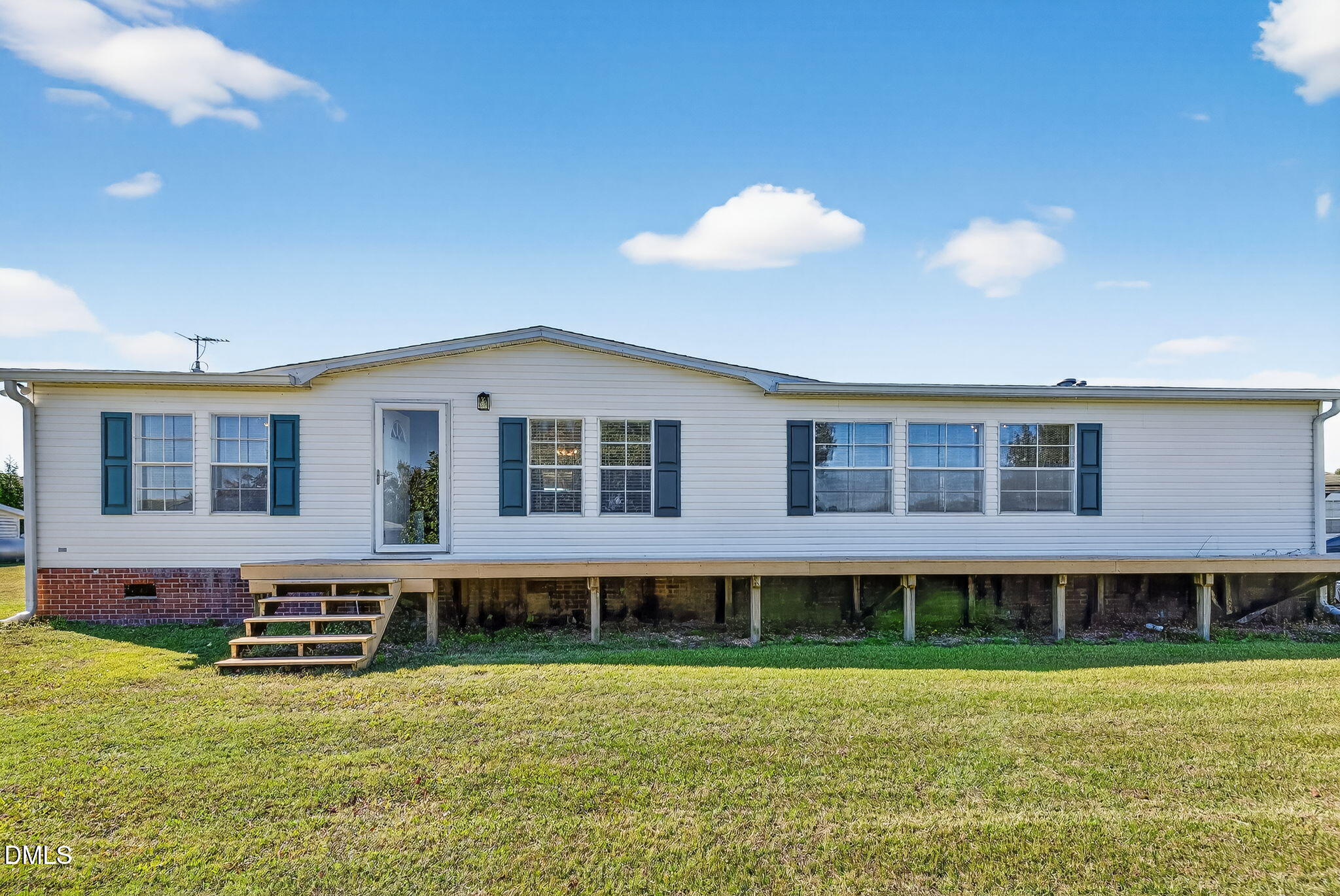 Benson, North Carolina, 27504, United States, 3 Bedrooms Bedrooms, ,3 BathroomsBathrooms,Residential,Active,2043441