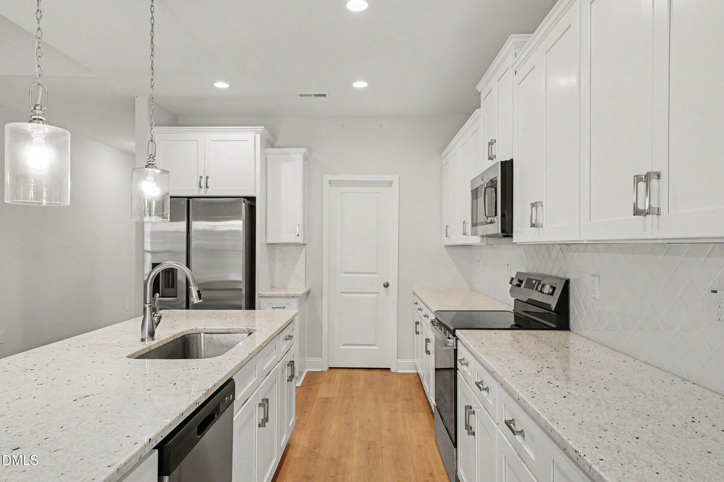 2815 Lemuel Black Road