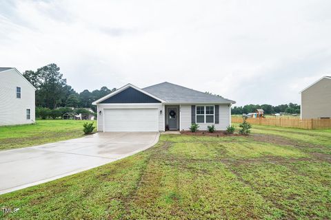2319 Minnie Hall Road Autryville NC 28318