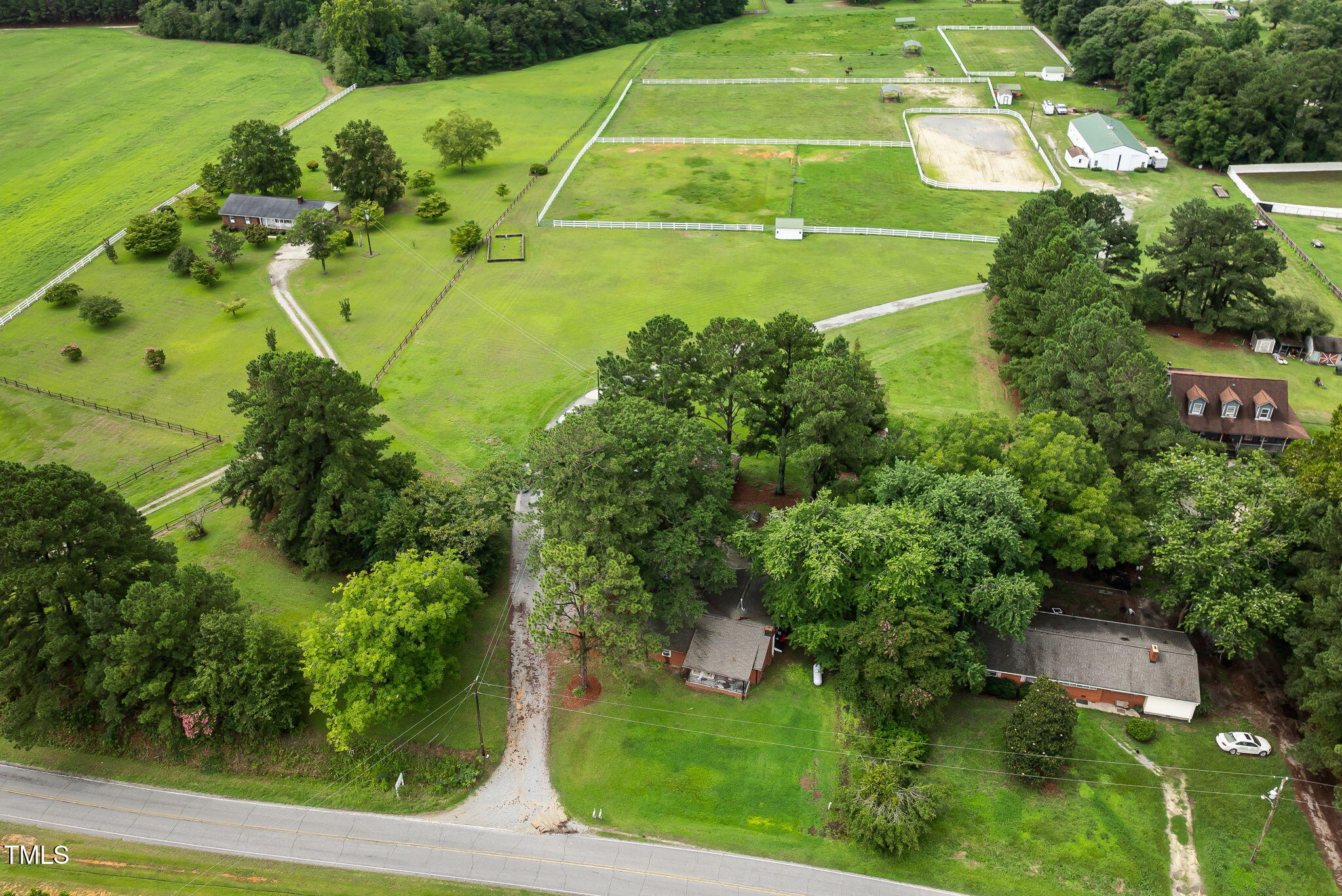 1251 Ennis Road