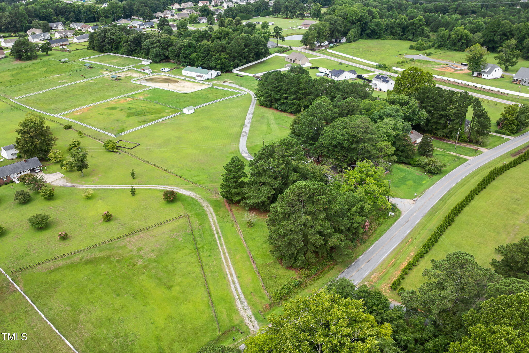 1251 Ennis Road