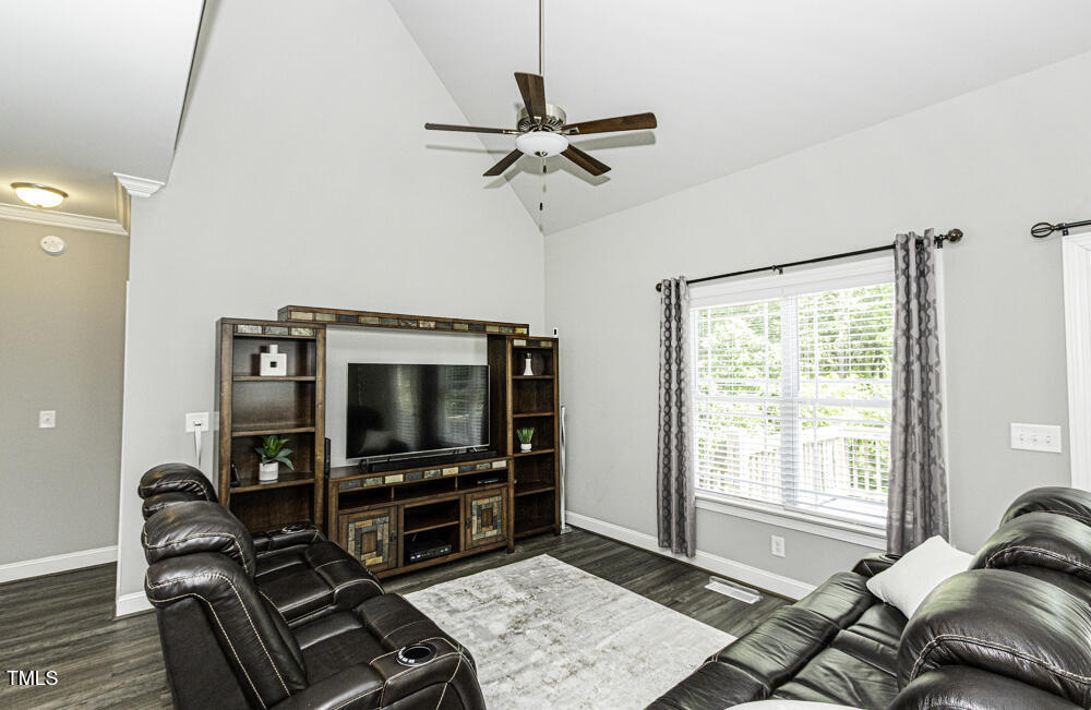 870 Live Oak Lane