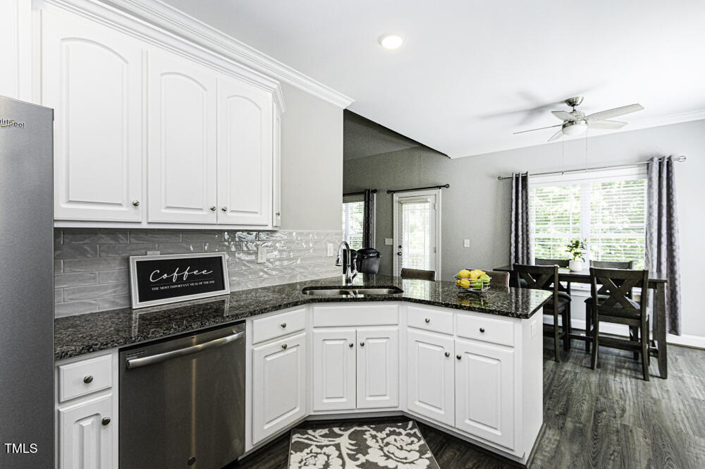 870 Live Oak Lane