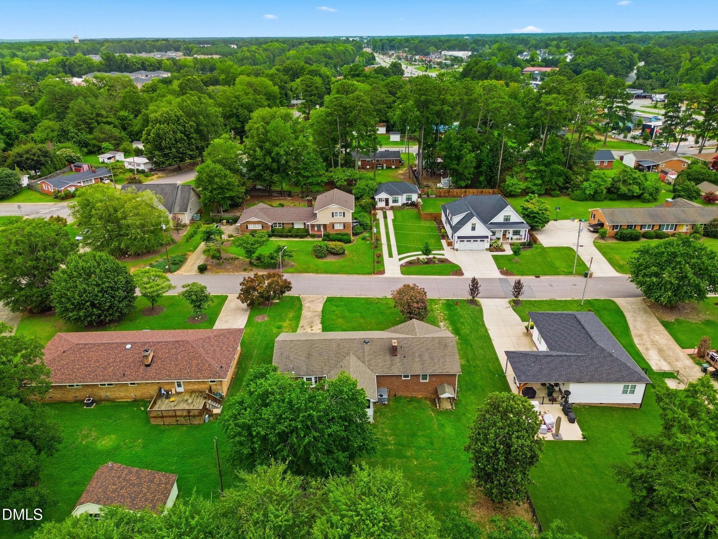 318 Crescent Drive