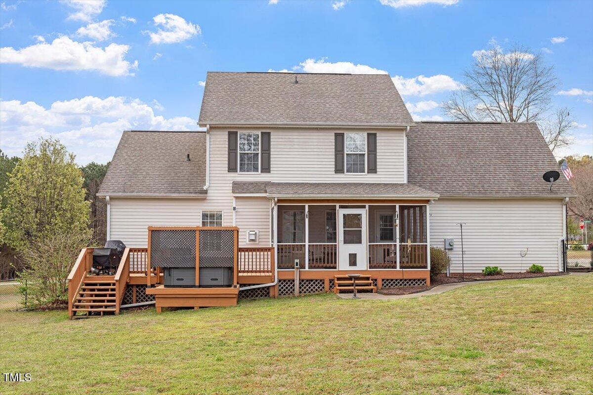 15 Longwood Drive