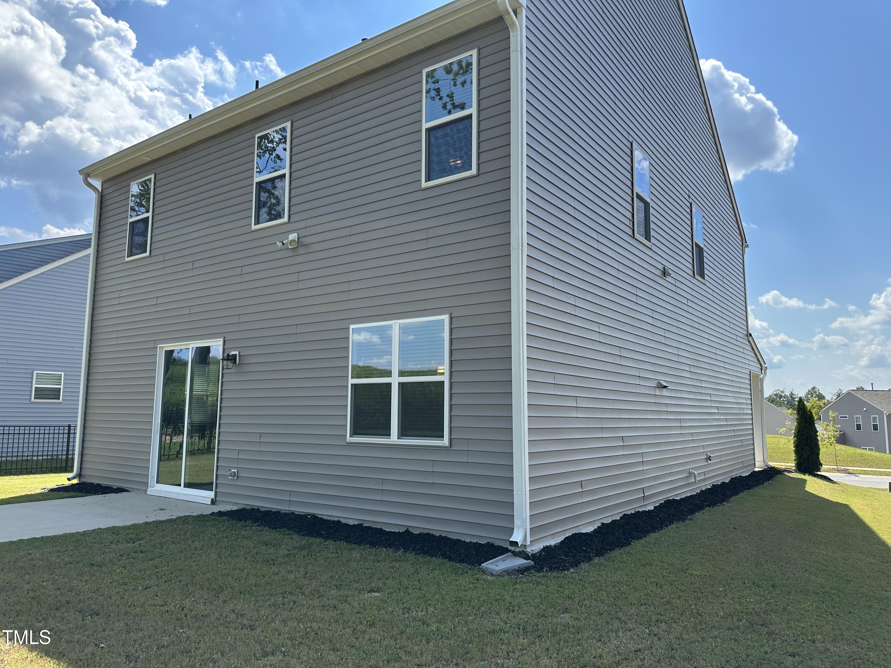 1233 Shadow Shade Drive