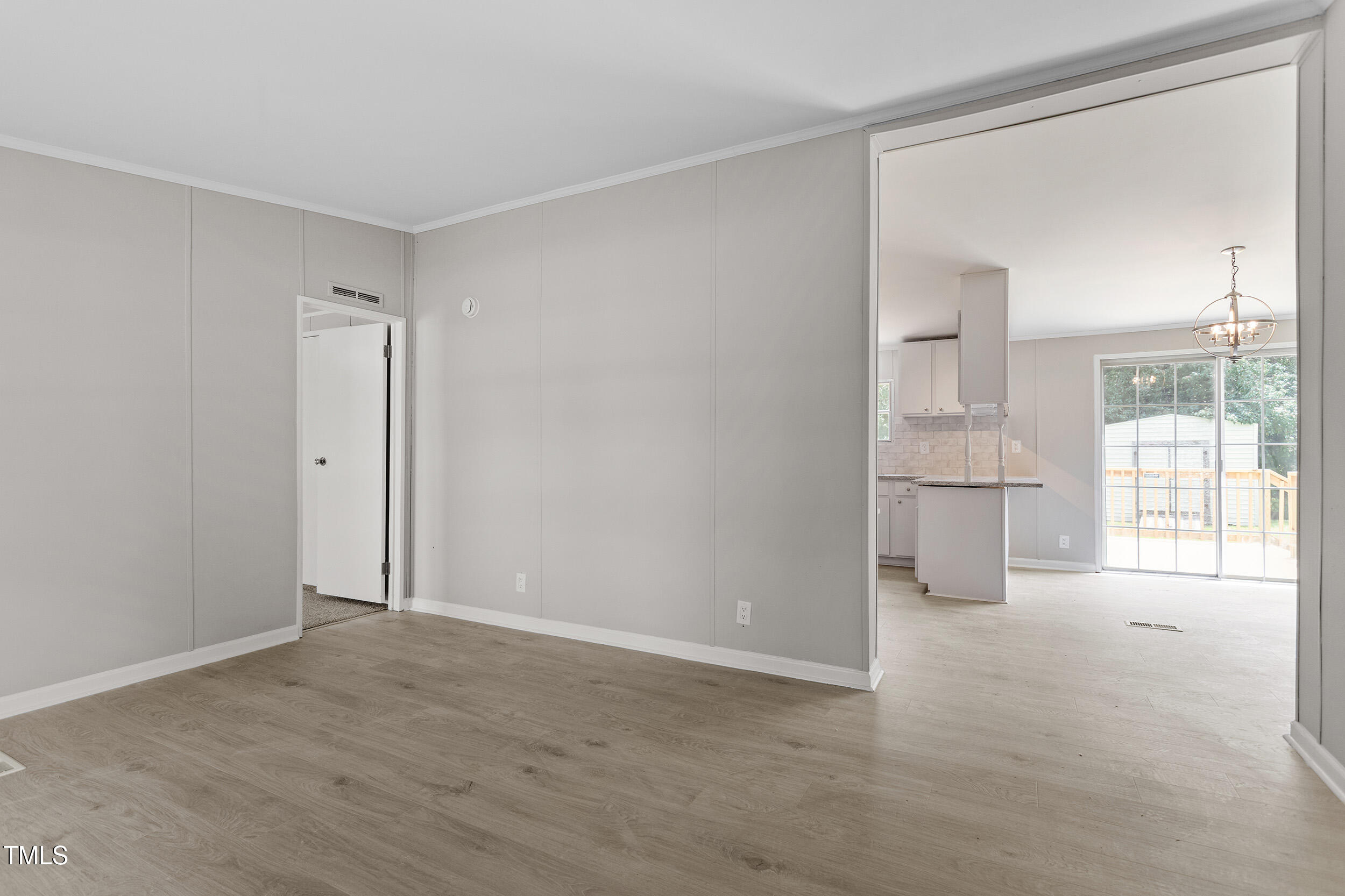 100 Crosscut Place