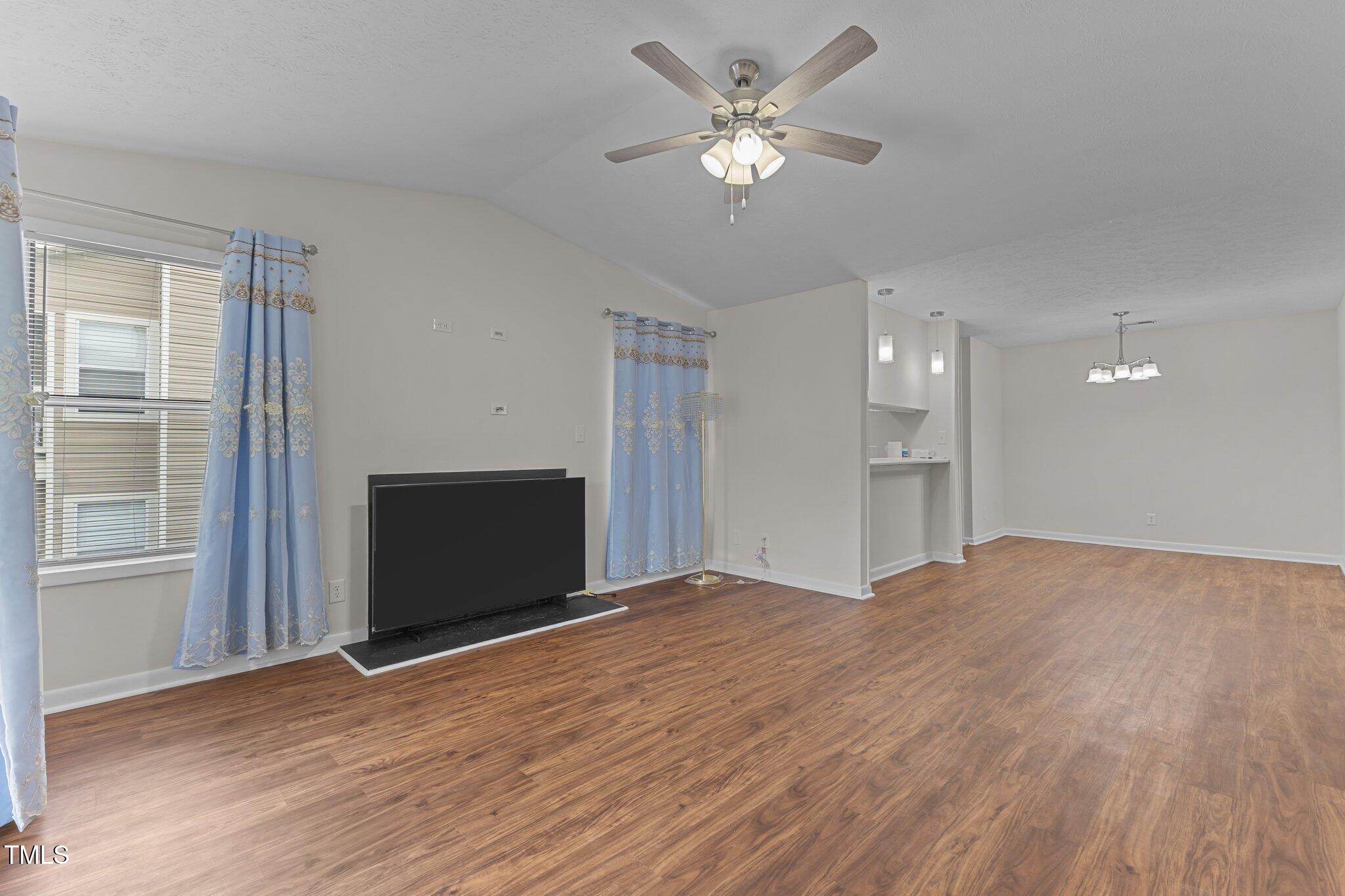 667 Barton'S Landing 8