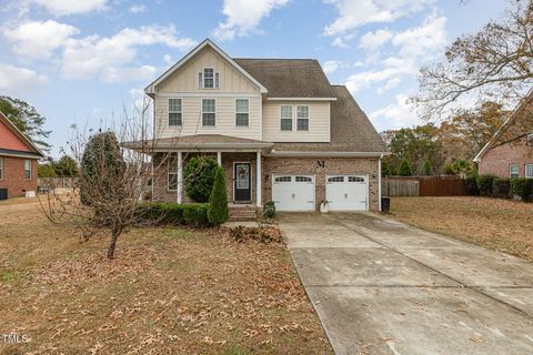 A home in Hope Mills