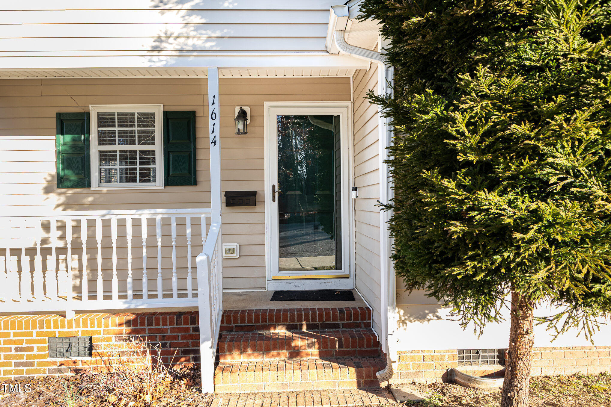 1614 W Cotton Gin Drive