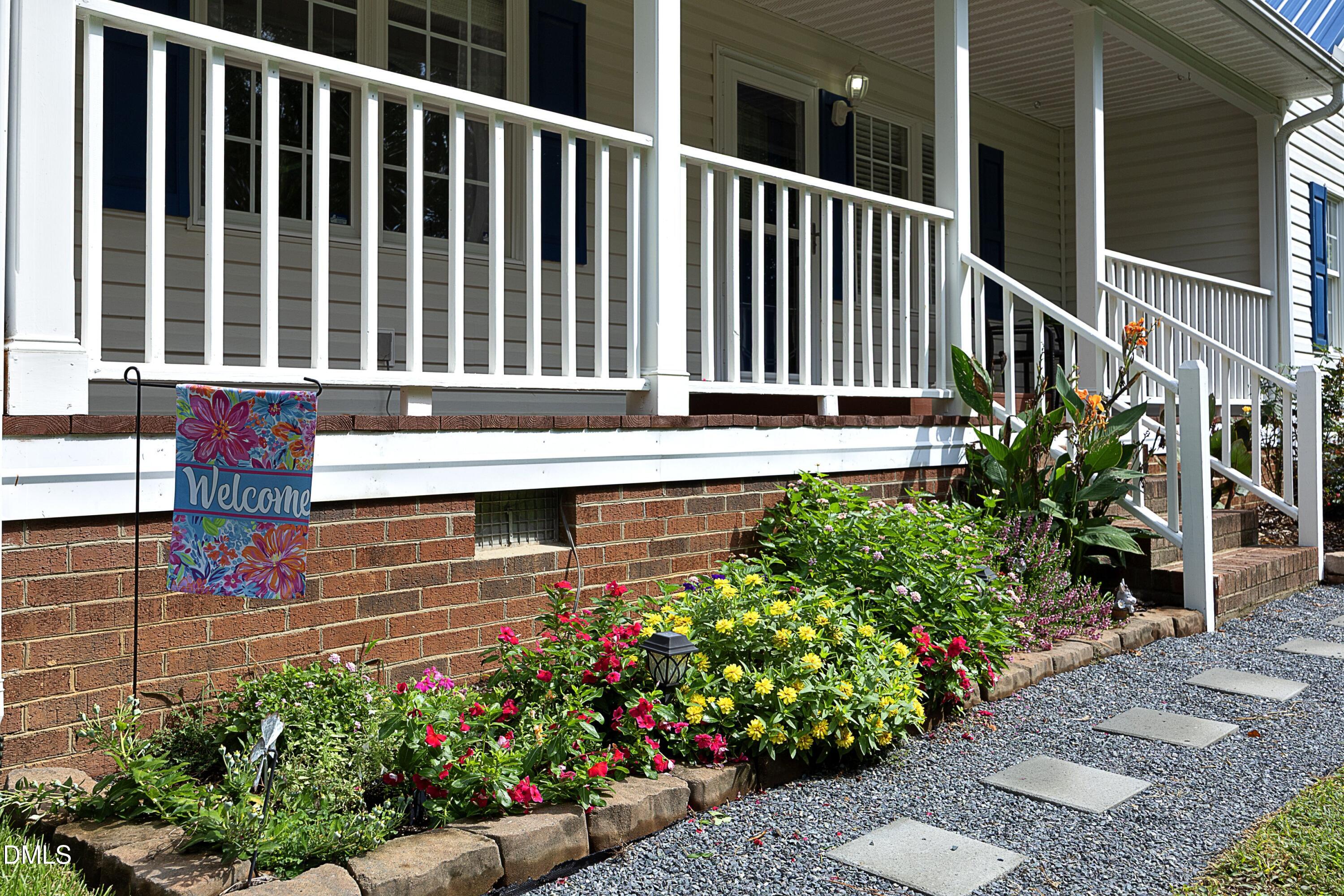 1581 Deep River Road