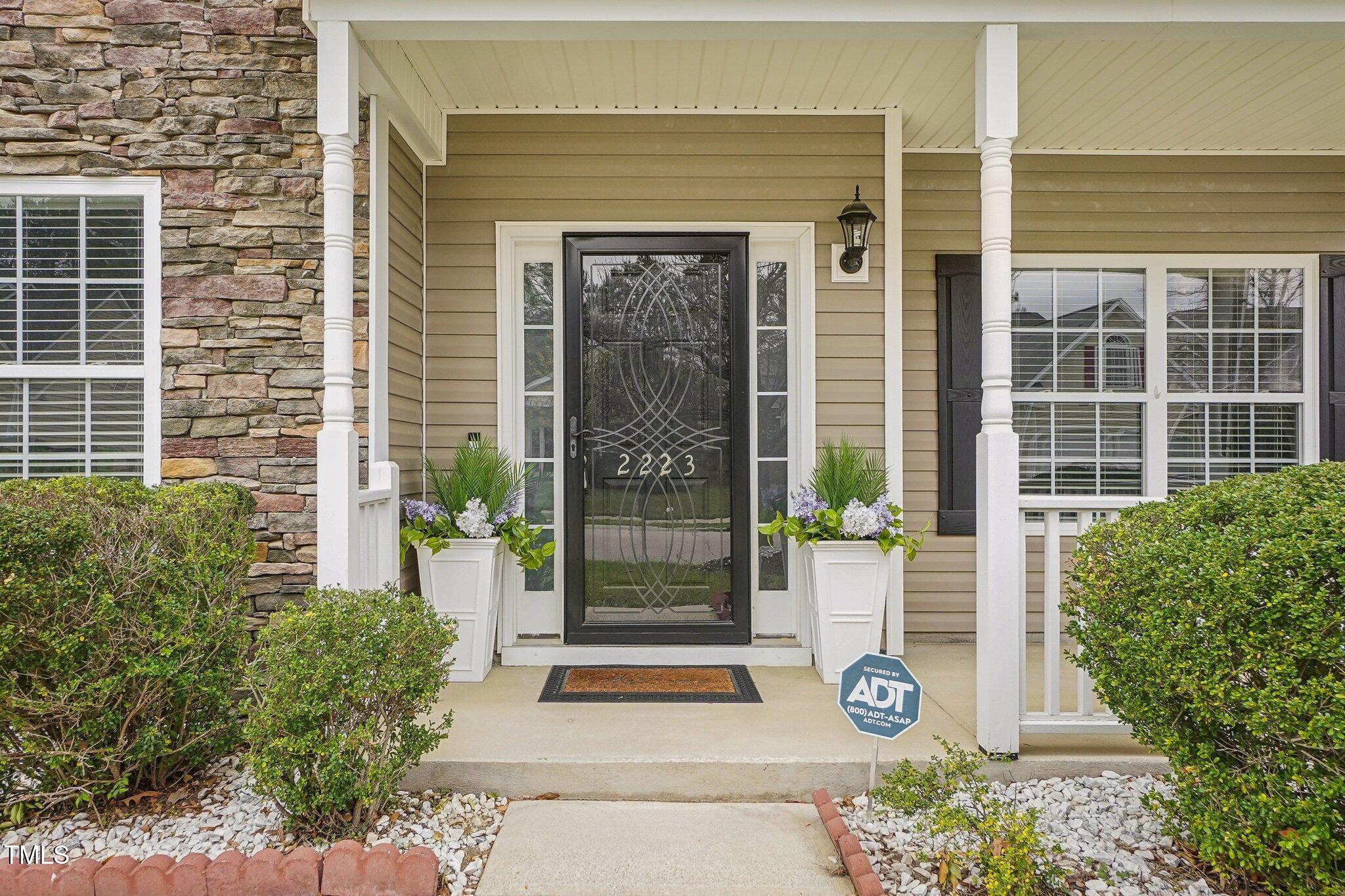 2223 Lazy River Drive