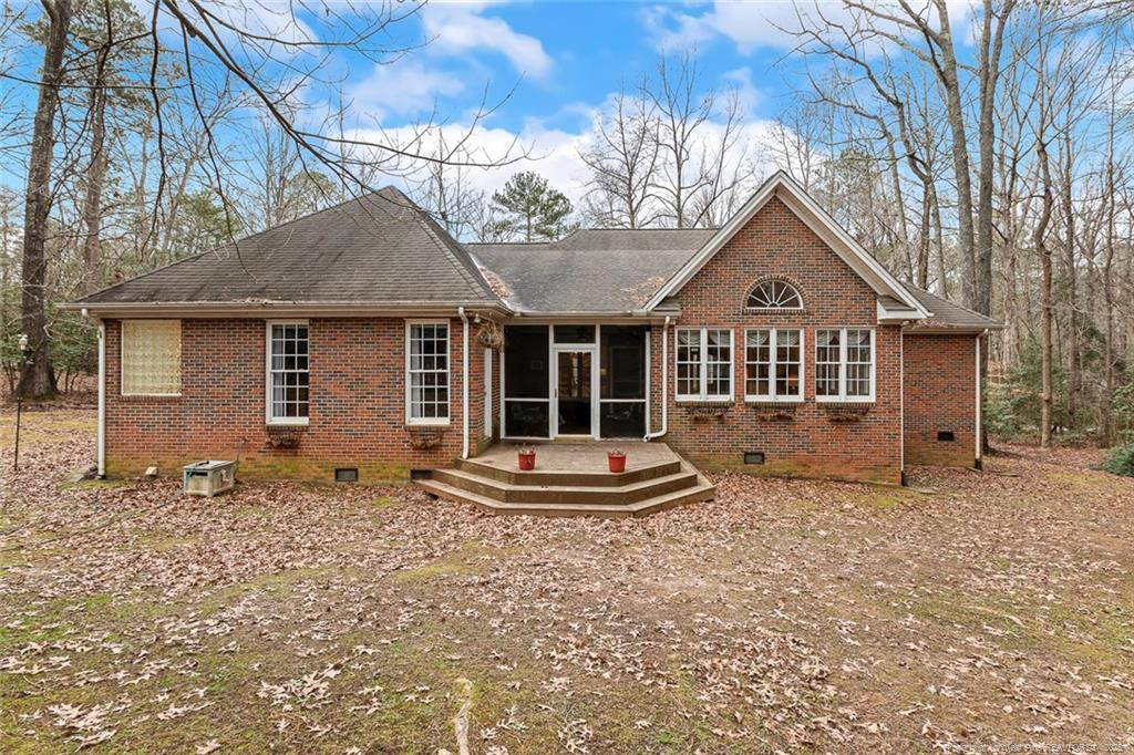 1156 Deerfoot Trail