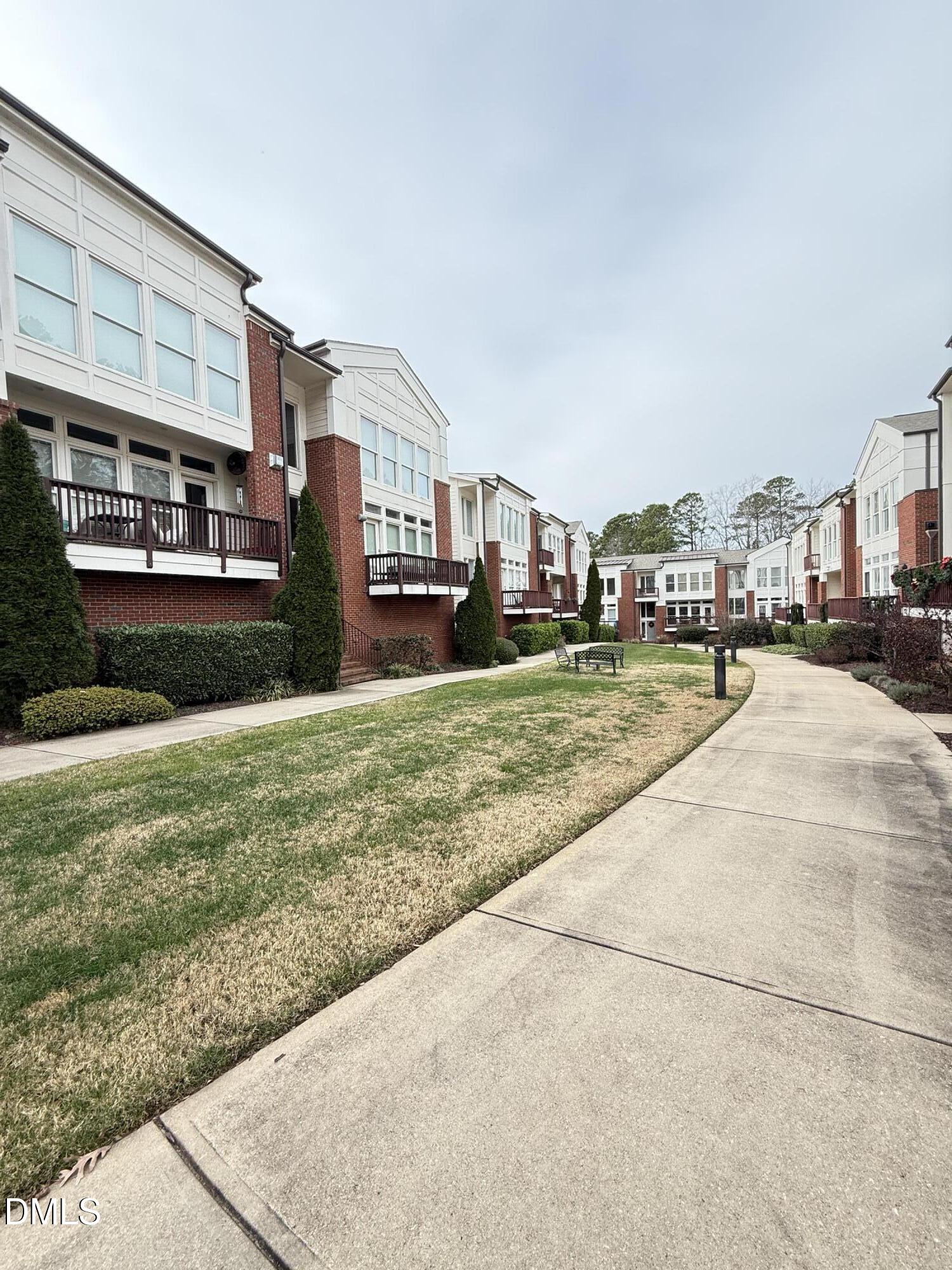 839 The Village Circle