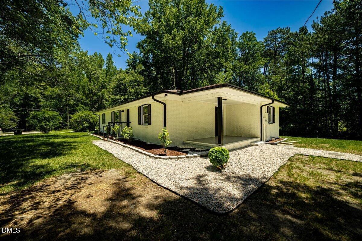 906 Circle Drive