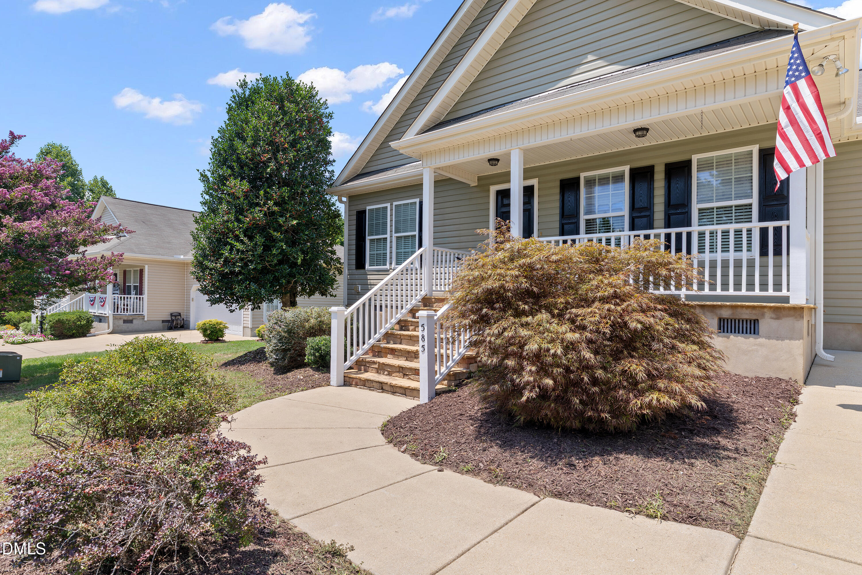 585 Cokesbury Park Lane