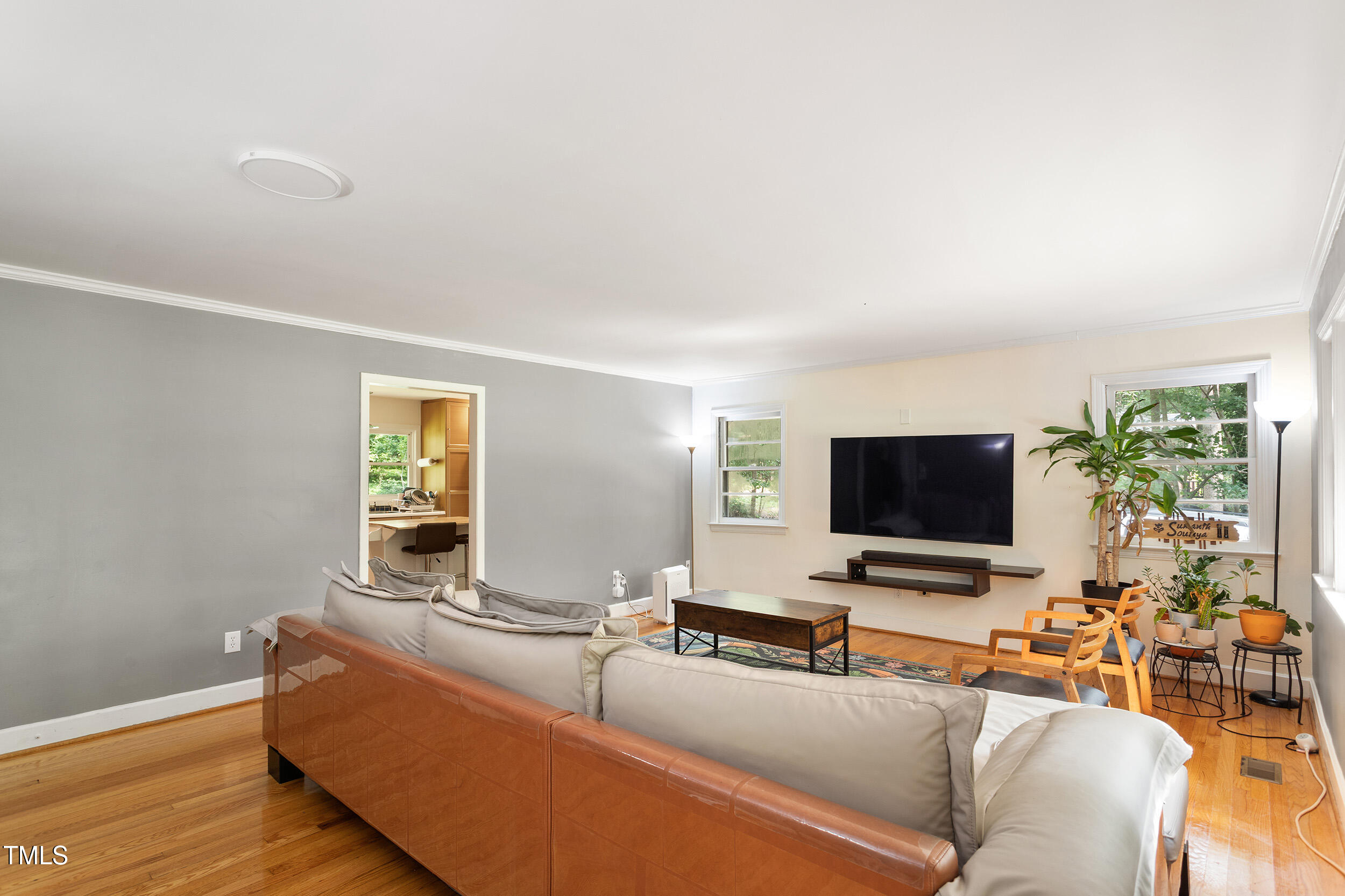 7 Woodward Way