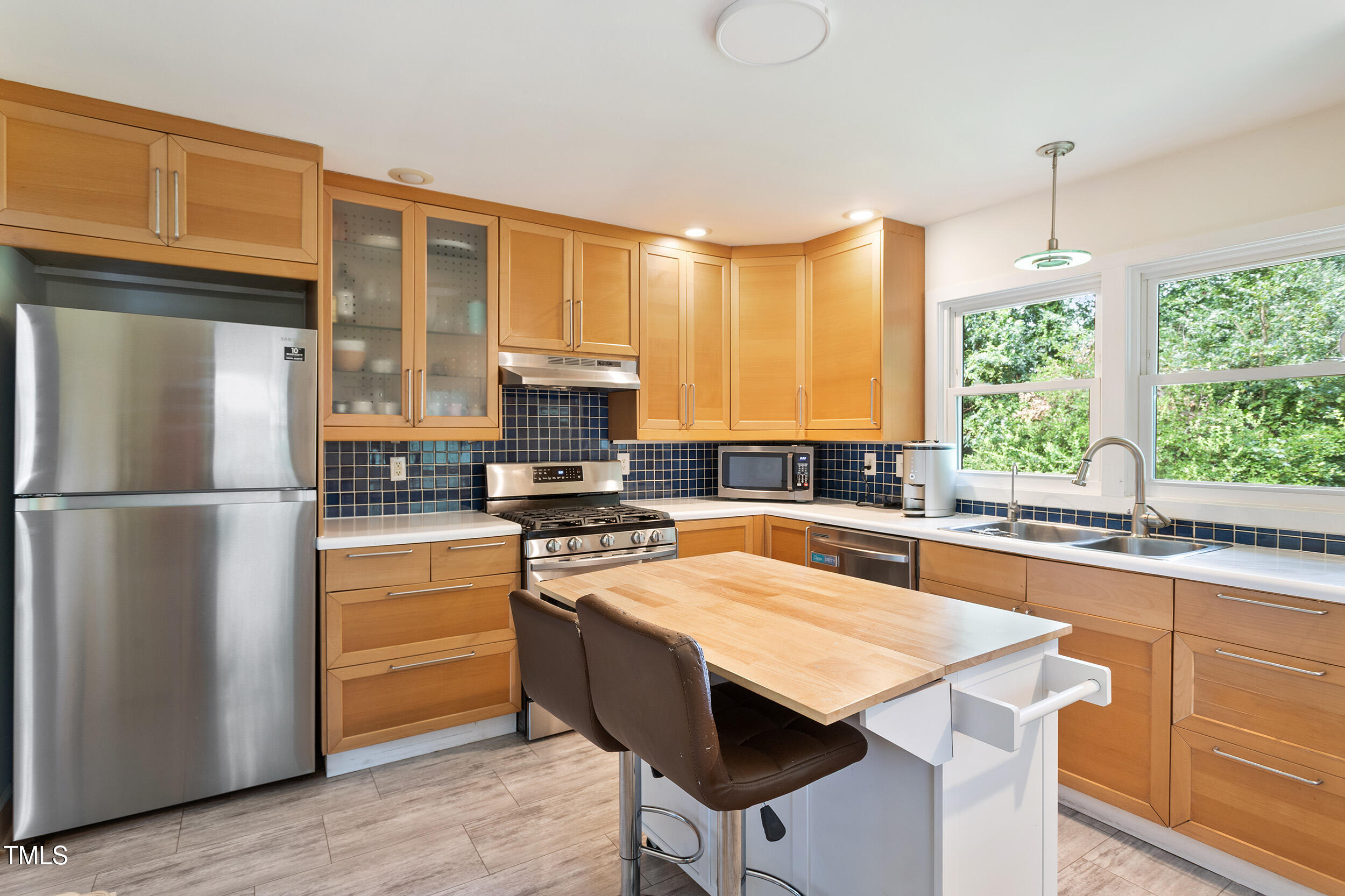 7 Woodward Way