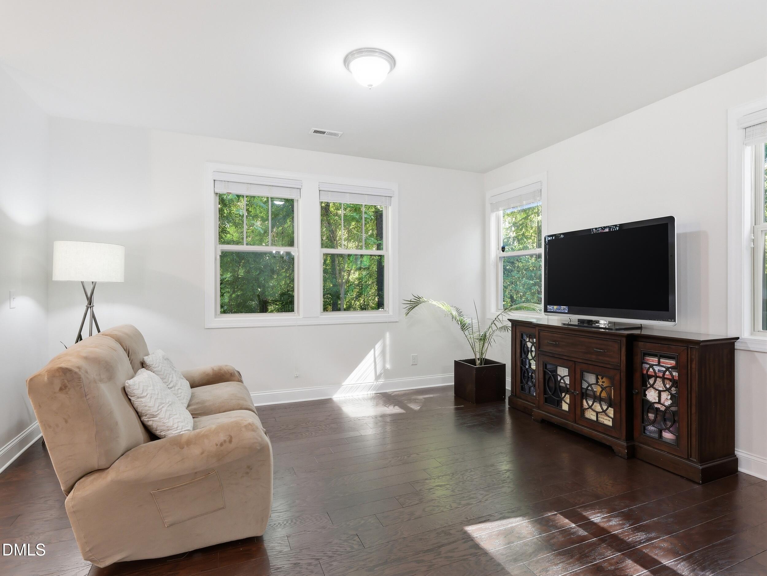 1041 Cotulla Drive