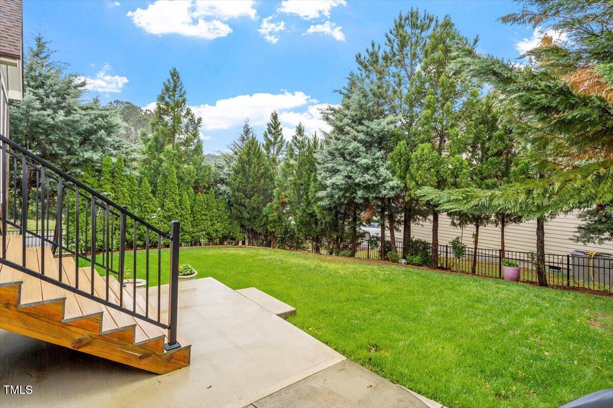 528 Clifton Blue Street