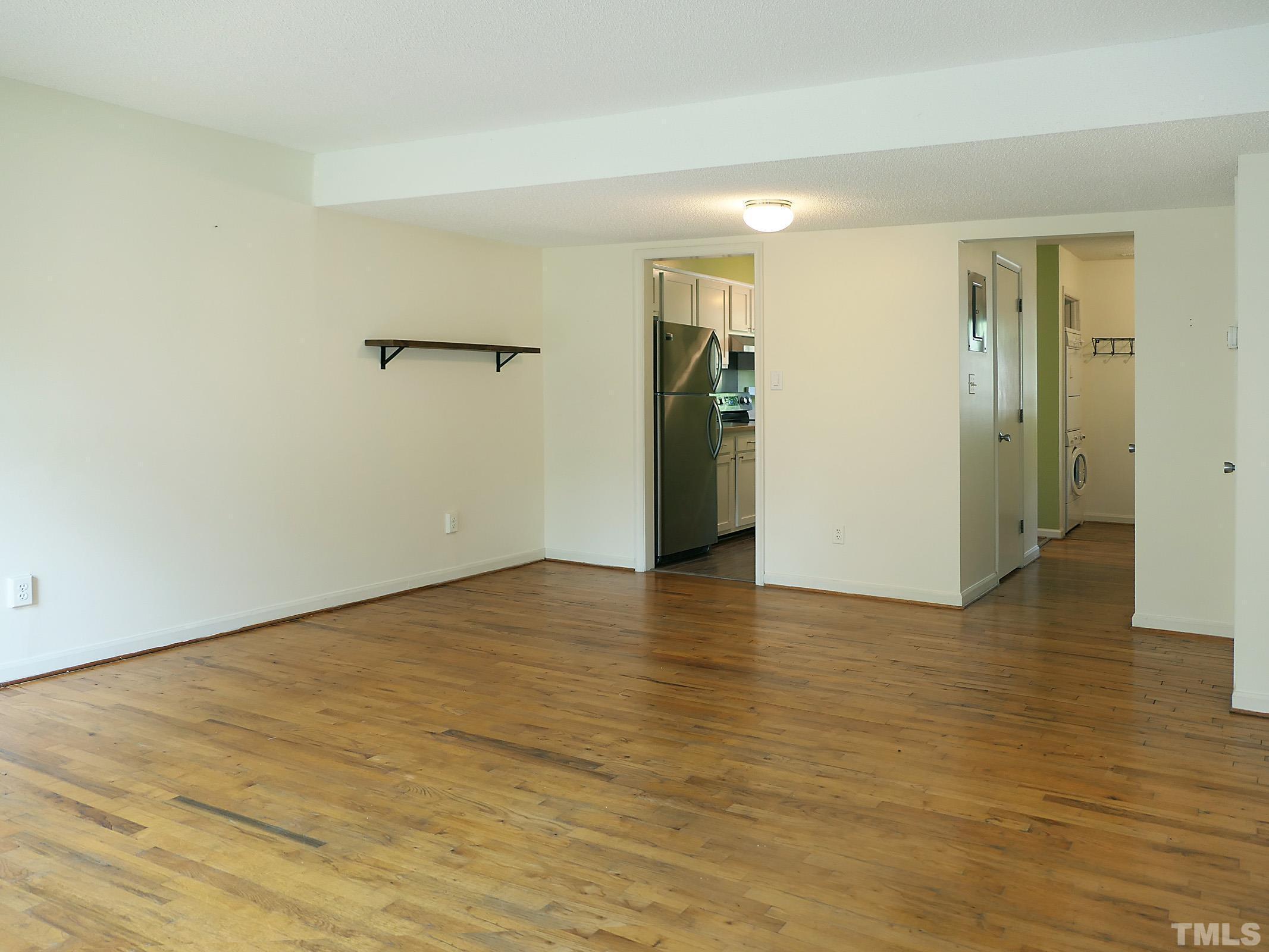 105 Fidelity Street B33