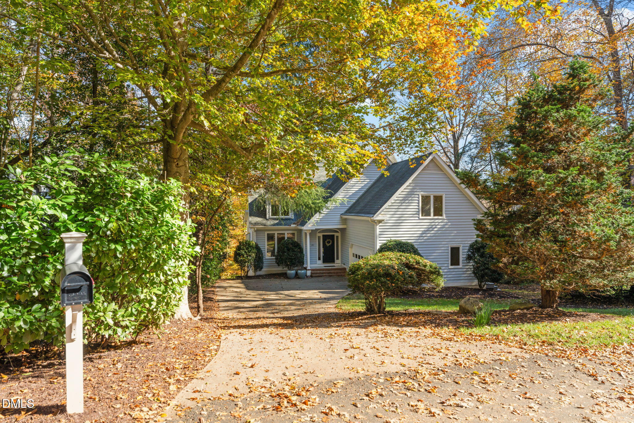 101 Wild Oak Lane