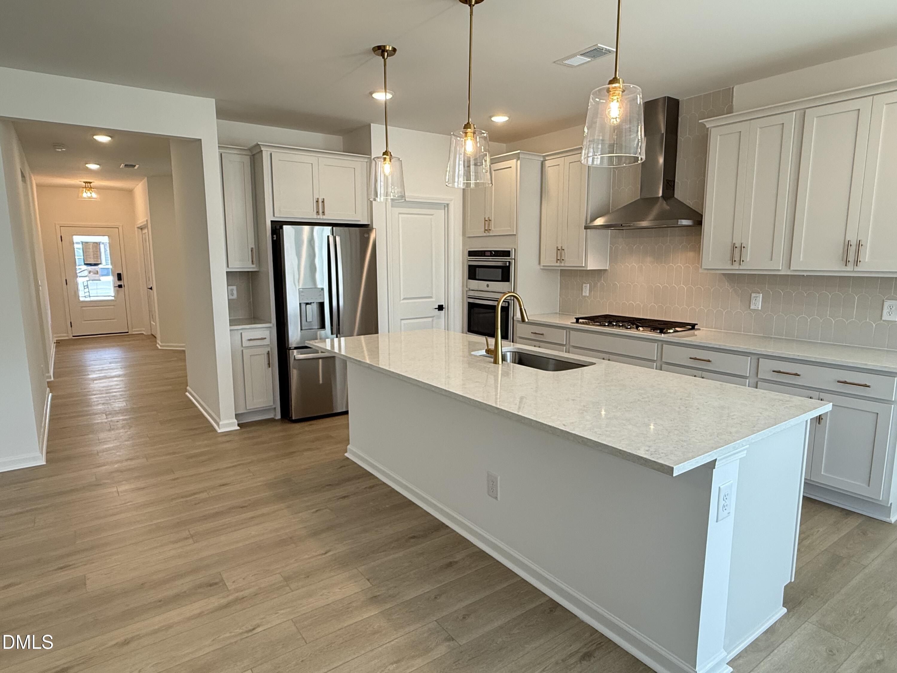 2200 Seraphic Way 380