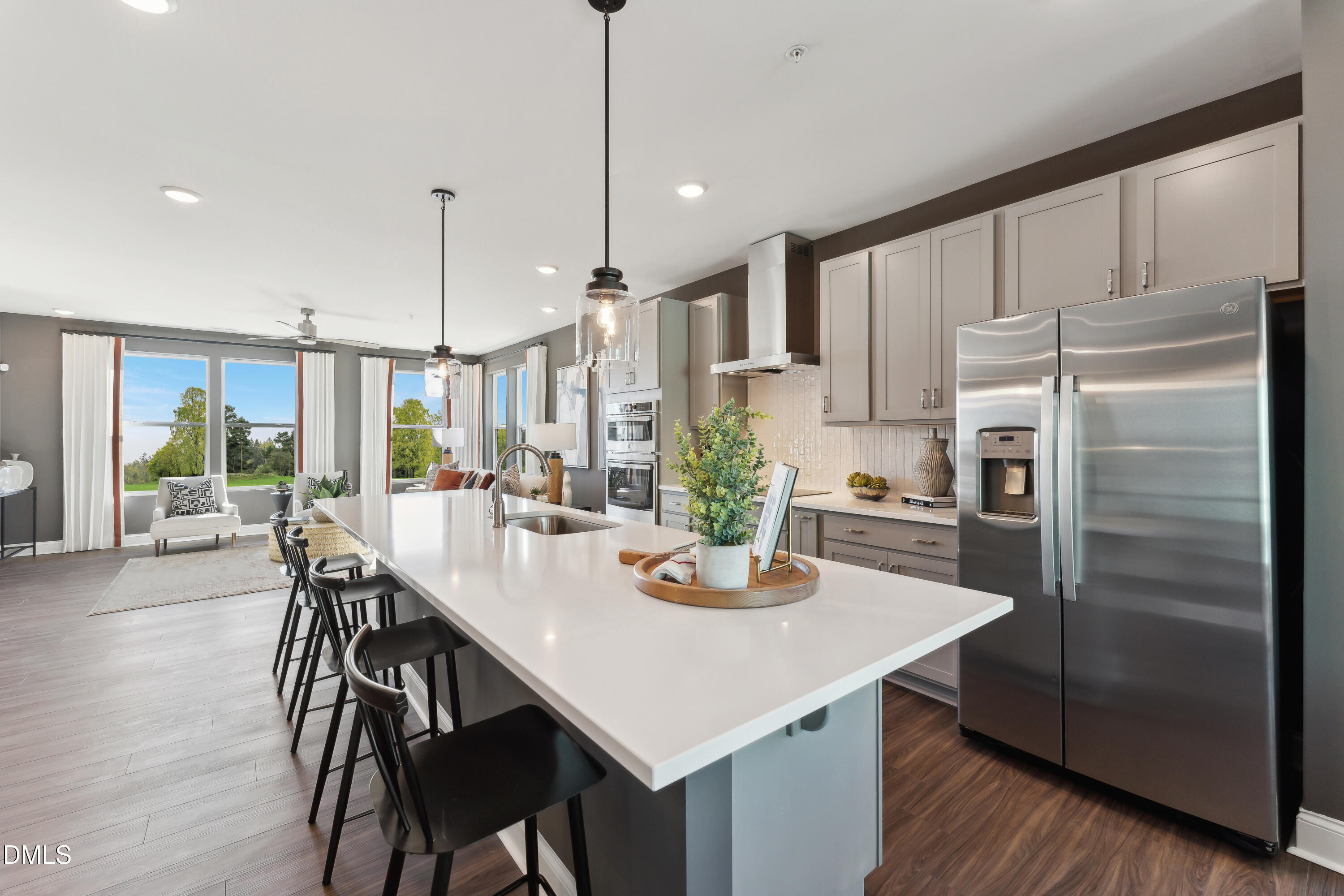 148 N White Street #200