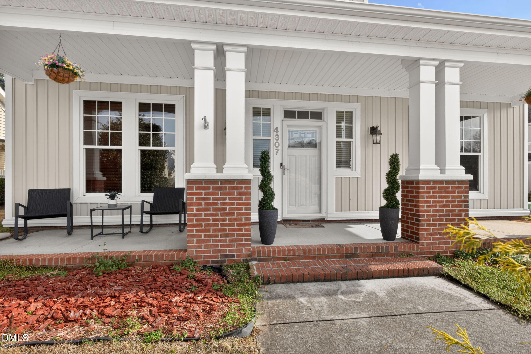 4307 Maple Leaf Lane SW