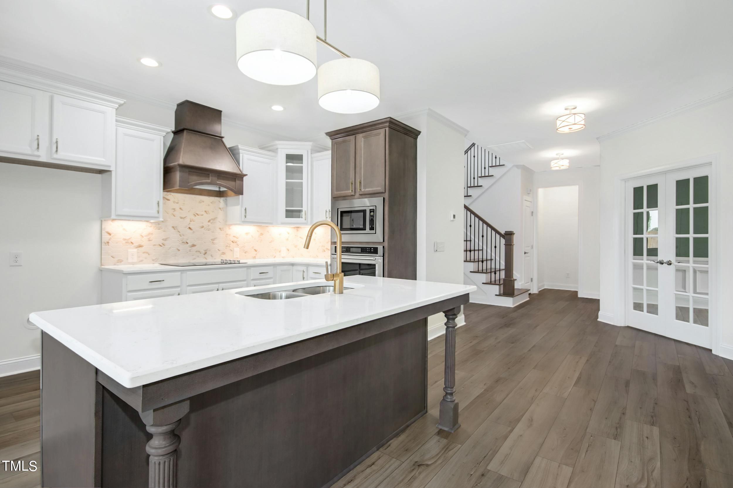 21 Walnut Hall Court