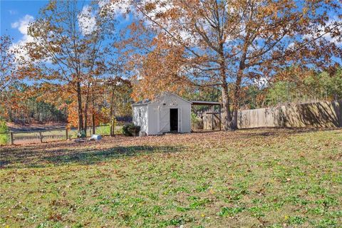 A home in Raeford