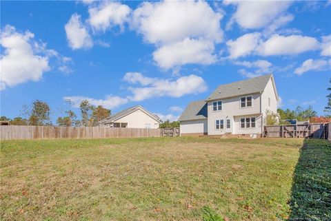 A home in Raeford