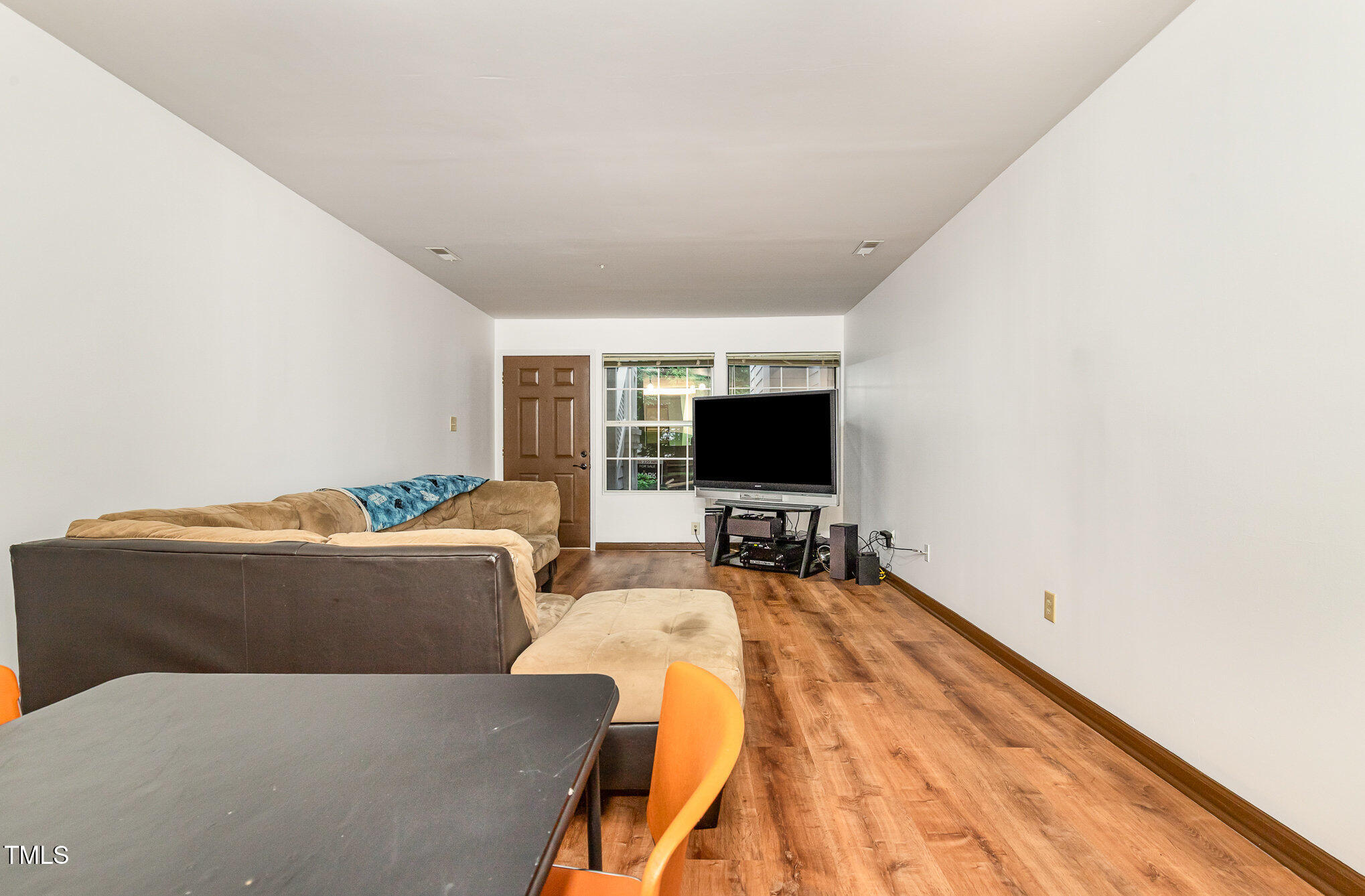 4907 Hollenden Drive 106