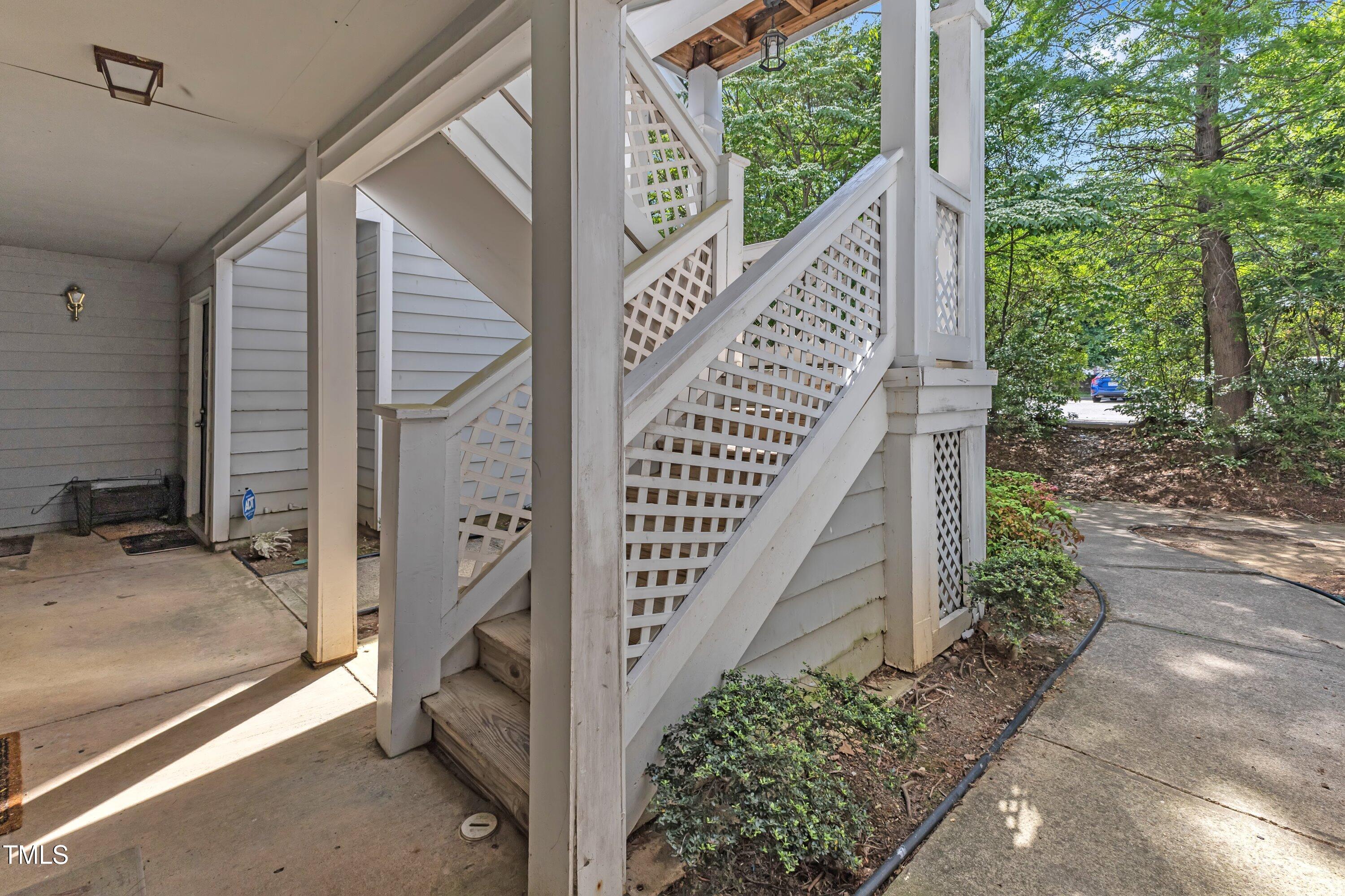 4907 Hollenden Drive 106