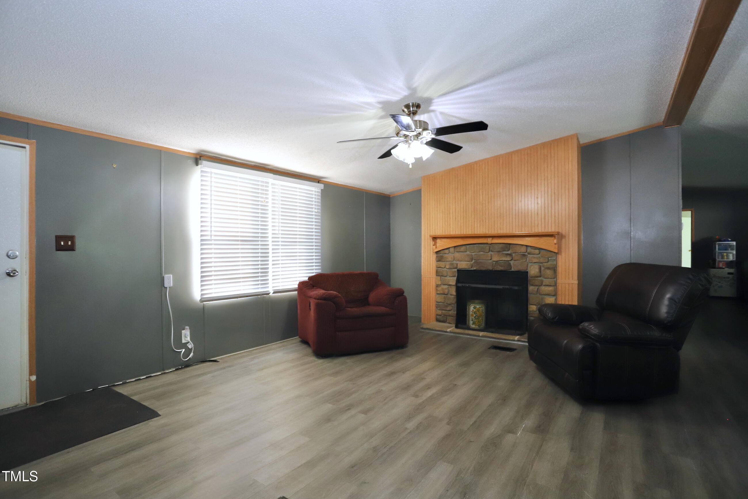 69 Laurel Meadows Court